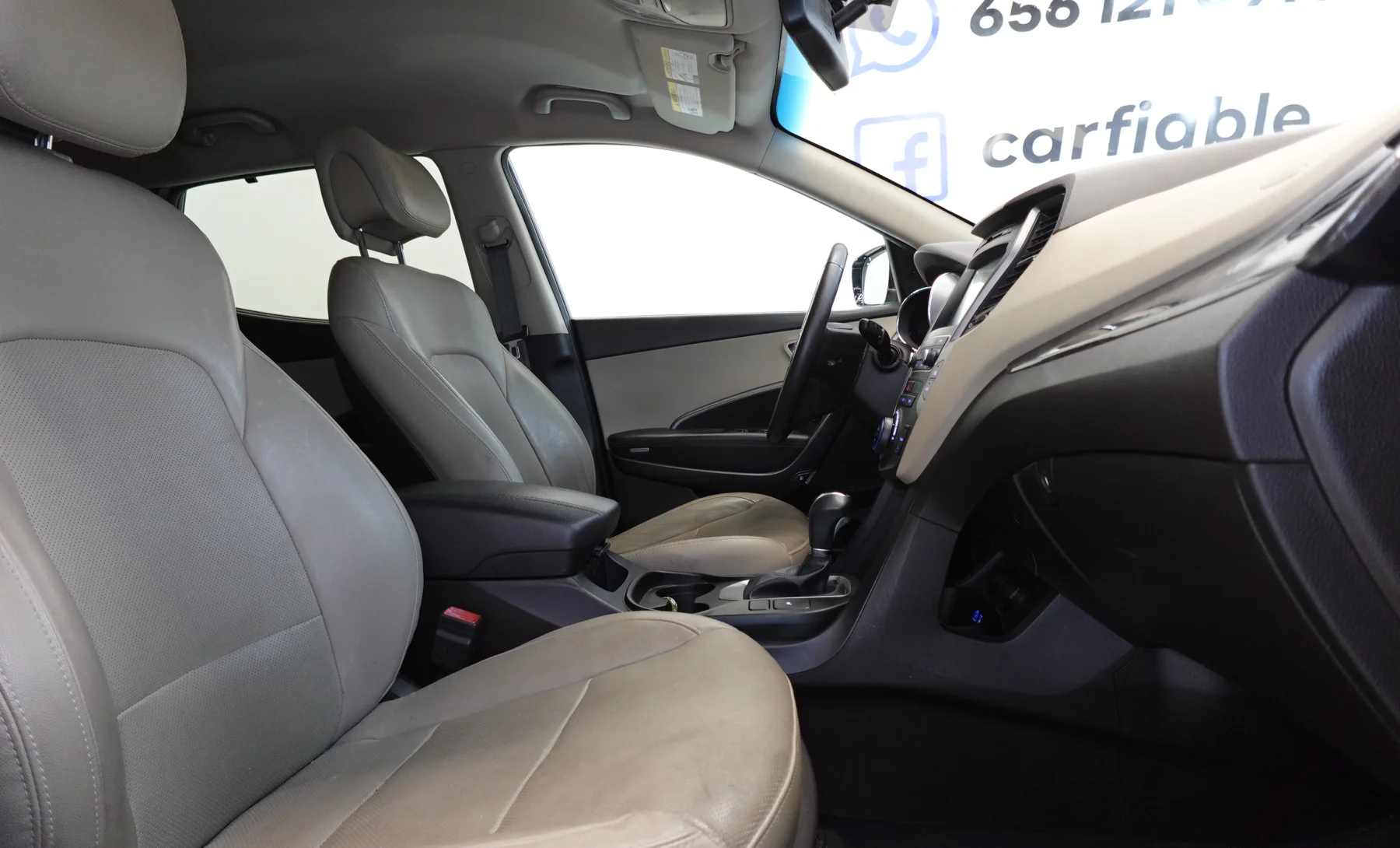 Hyundai Santa Fe Sport Base 2017 — interior 9 de 10