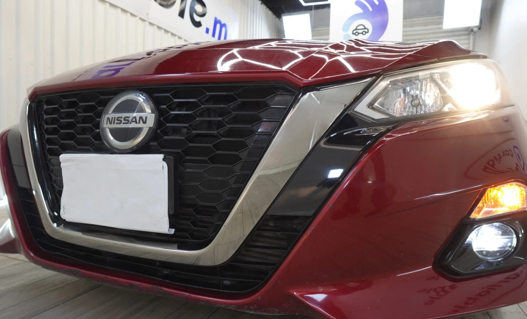 Nissan Altima SR 2021 — exterior 7 de 10