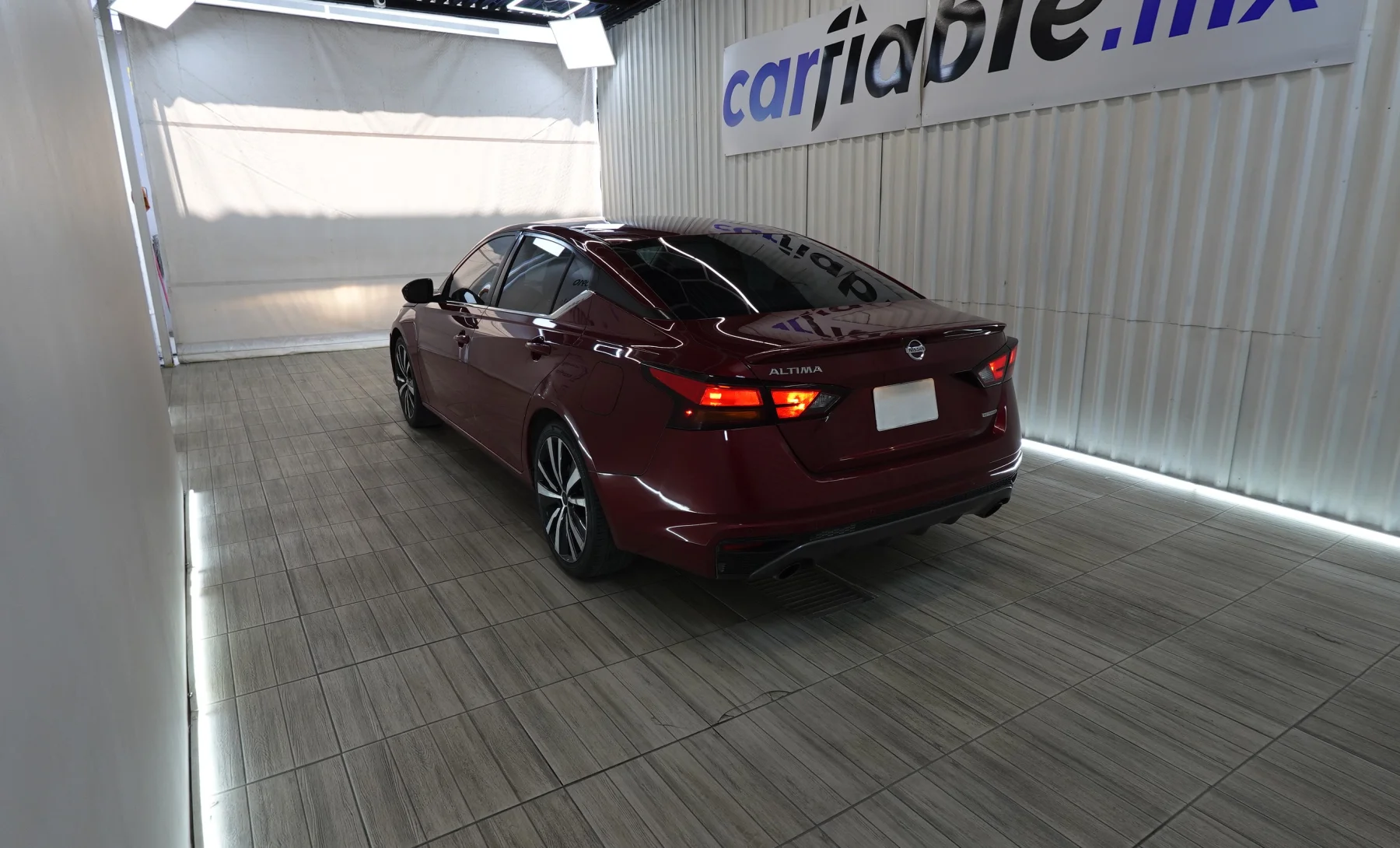 Nissan Altima SR 2021 — exterior 6 de 10