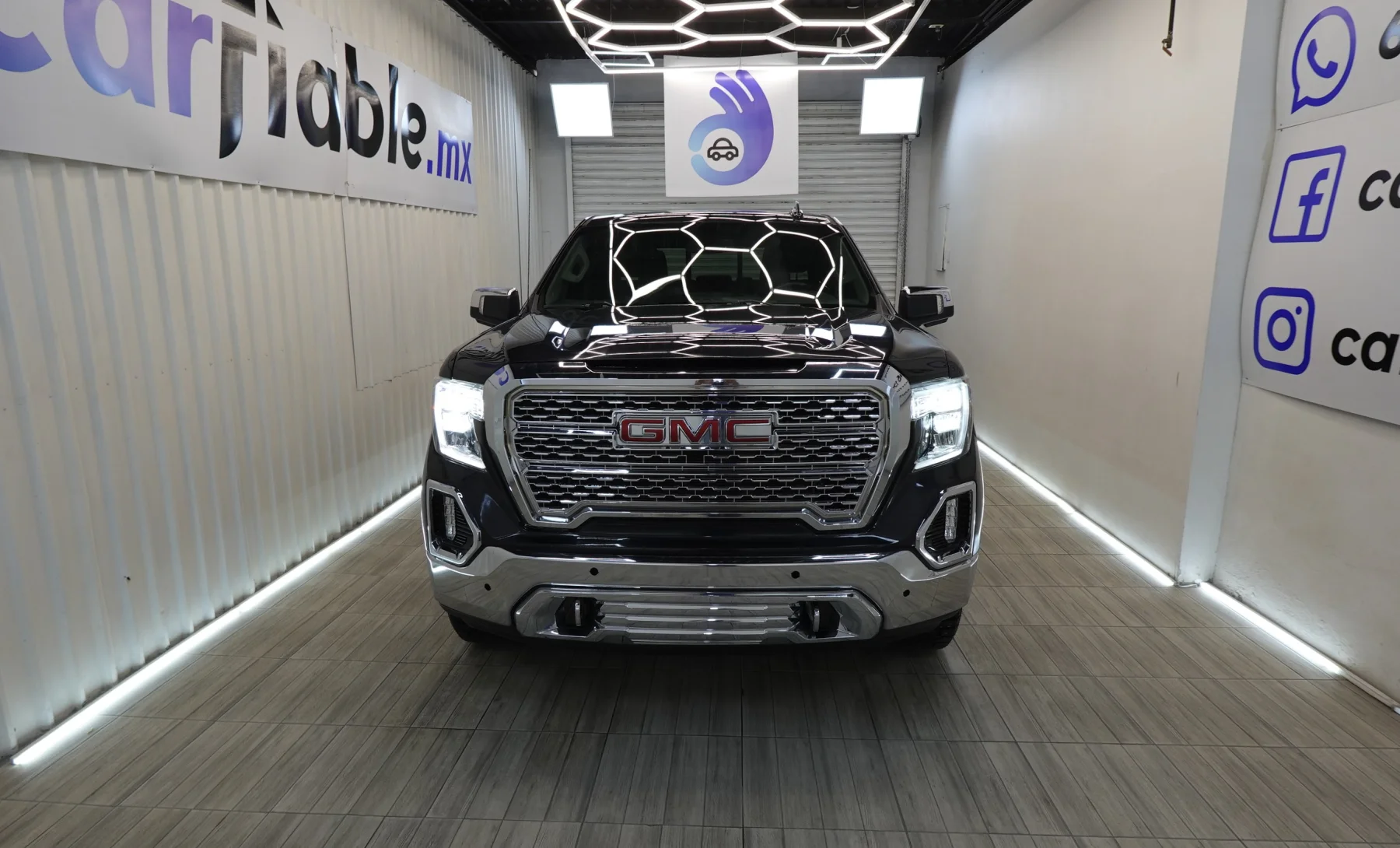 GMC Sierra 1500 Denali 2019 — exterior 2 de 10