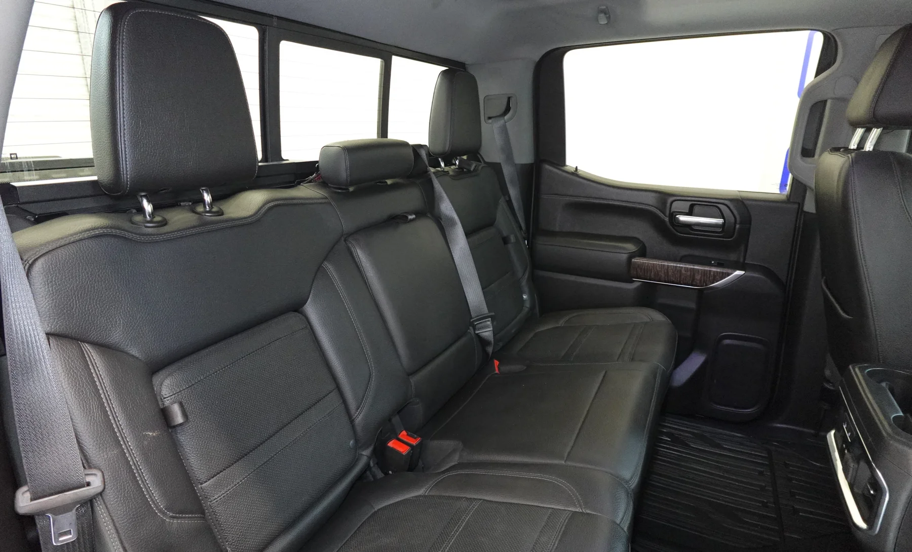 GMC Sierra 1500 Denali 2019 — interior 4 de 10