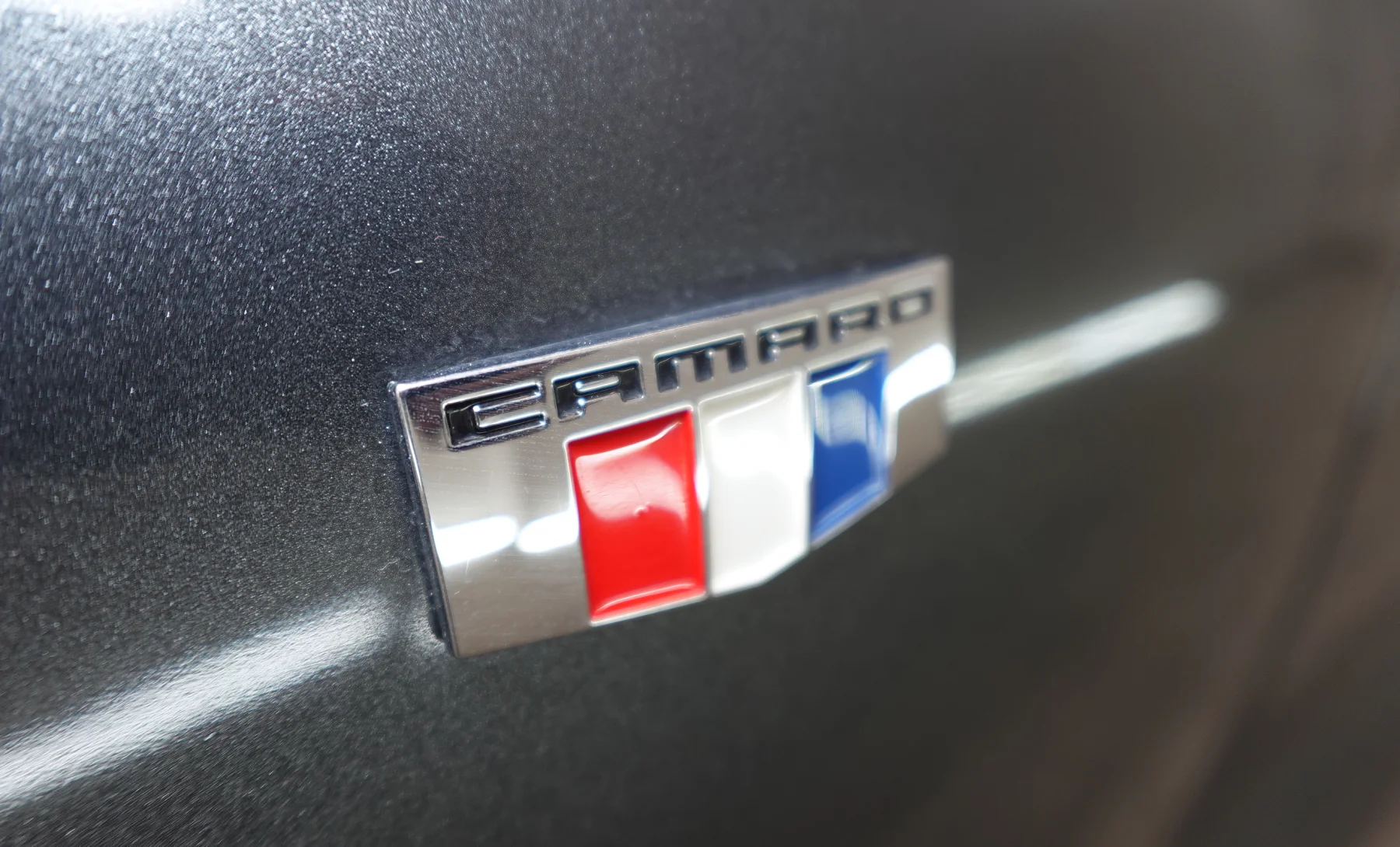 Chevrolet Camaro SS 2017 — exterior 8 de 10