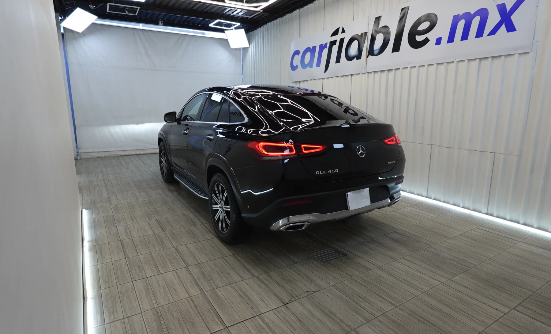 Mercedes-Benz GLE450 4Matic Coupe 2023 — exterior 6 de 9