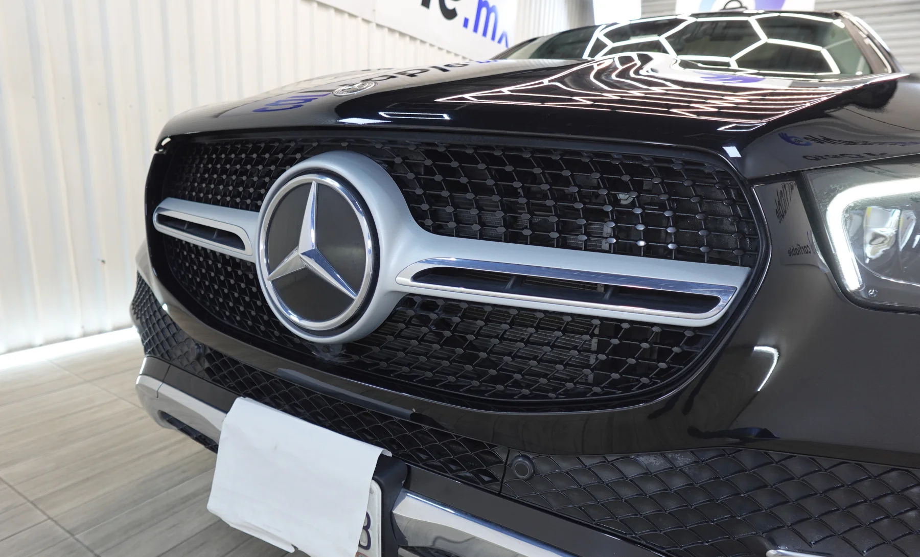 Mercedes-Benz GLE450 4Matic Coupe 2023 — exterior 7 de 9