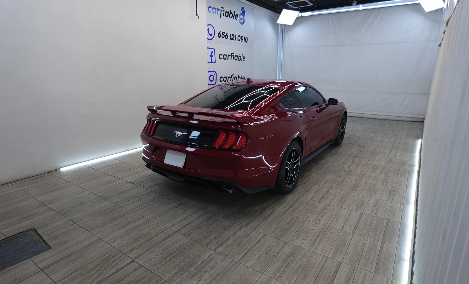 Ford Mustang EcoBoost Premium 2022 — exterior 4 de 10