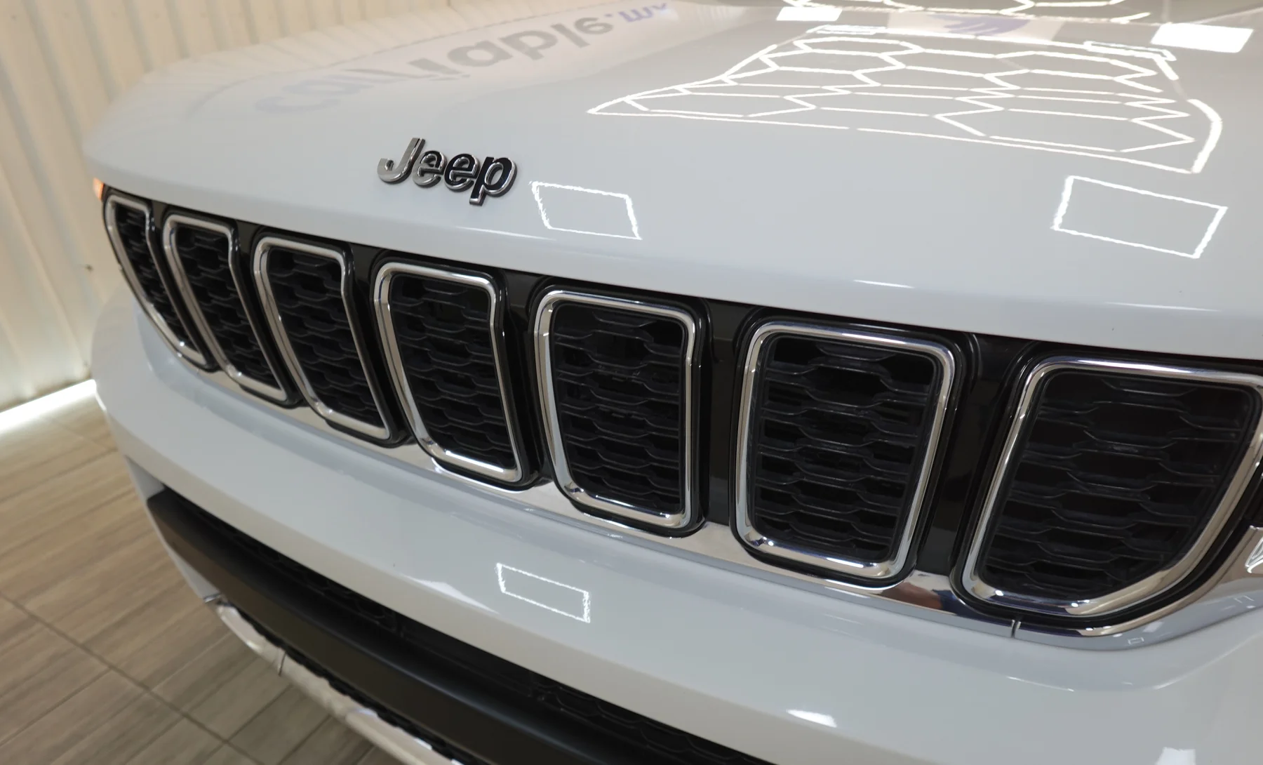 Jeep Grand Cherokee L Limited 2021 — exterior 9 de 10