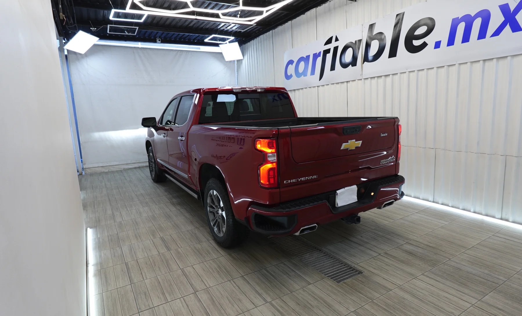 Chevrolet Silverado 1500 High Country 2023 — exterior 6 de 10