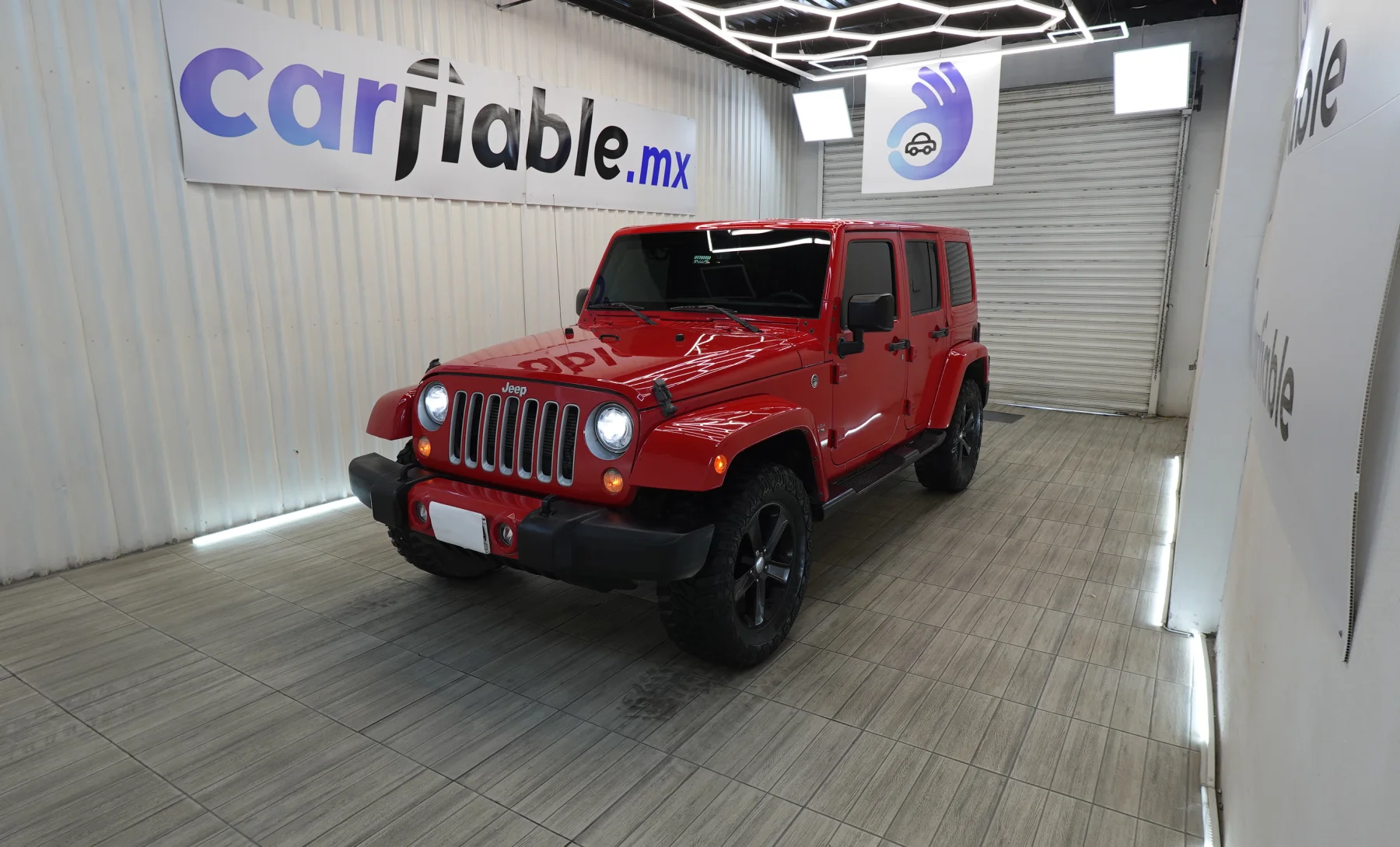 Jeep Wrangler Unlimited Sahara 2018 — exterior 1 de 10