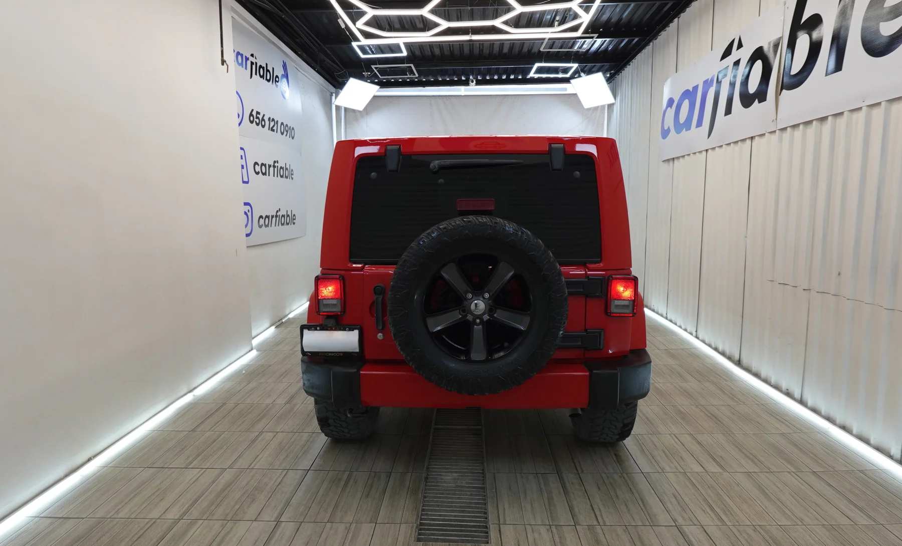 Jeep Wrangler Unlimited Sahara 2018 — exterior 5 de 10
