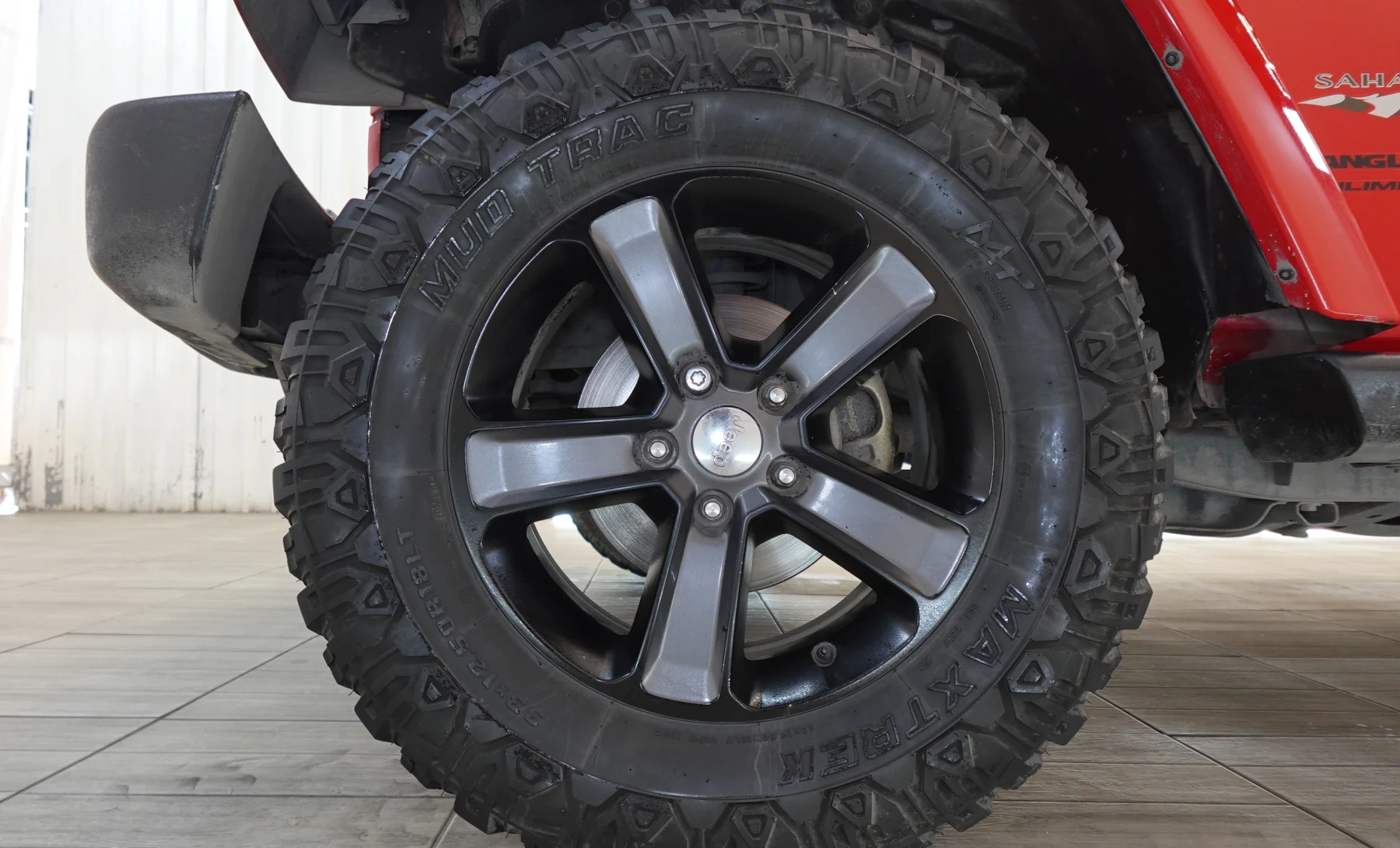 Jeep Wrangler Unlimited Sahara 2018 — exterior 10 de 10