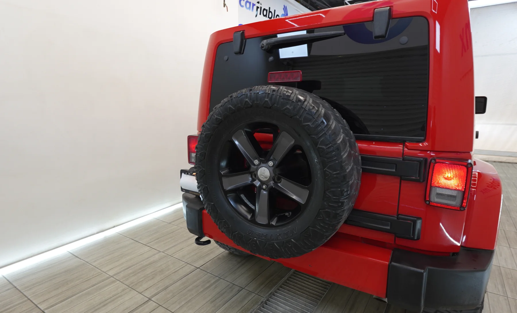 Jeep Wrangler Unlimited Sahara 2018 — exterior 9 de 10