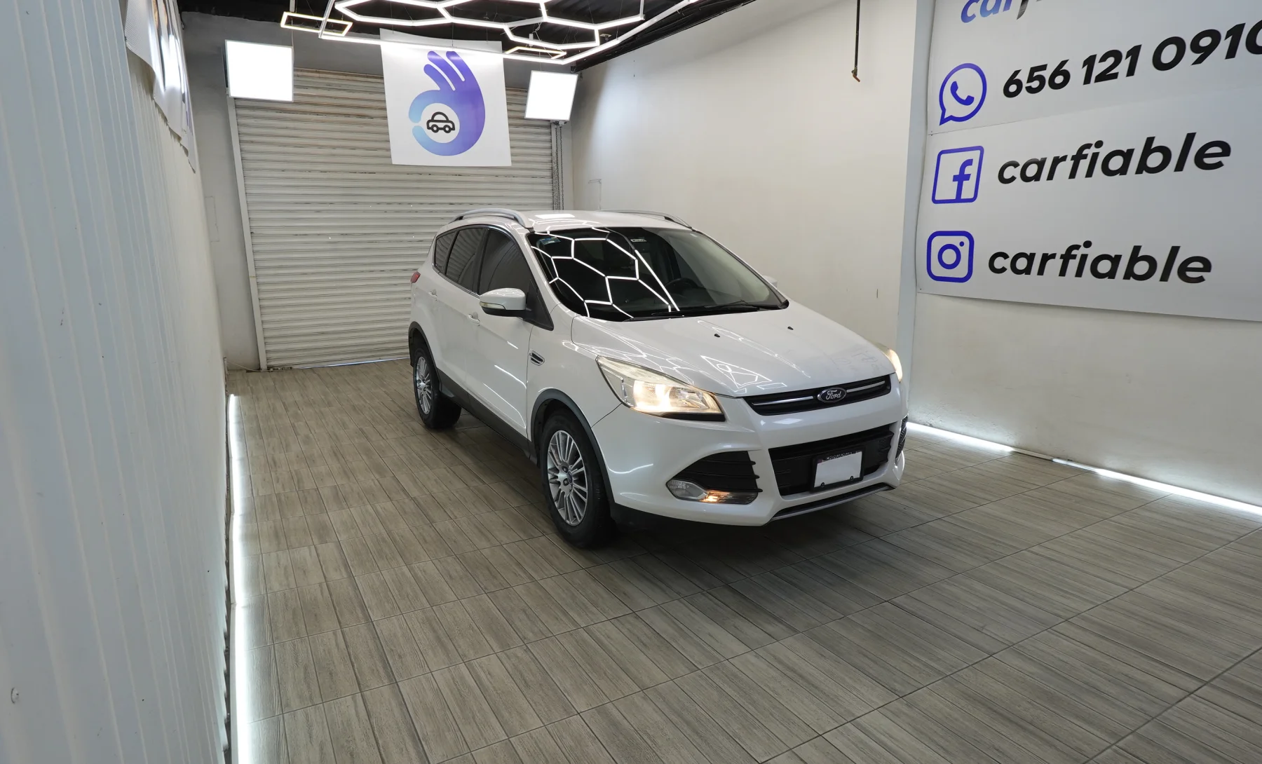 Ford Escape Trend 2015 — exterior 3 de 10