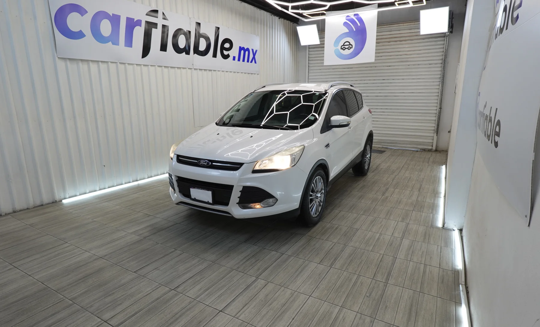 Ford Escape Trend 2015 — exterior 1 de 10