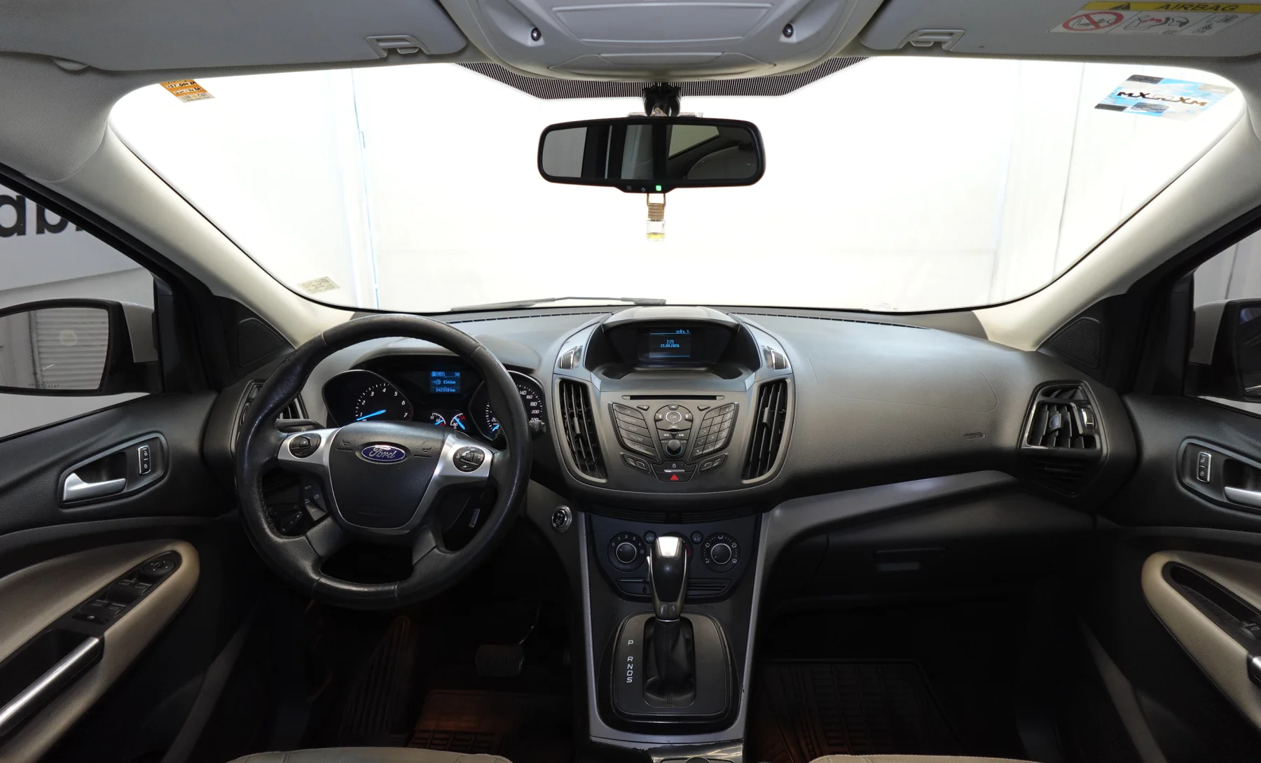 Ford Escape Trend 2015 — interior 3 de 10