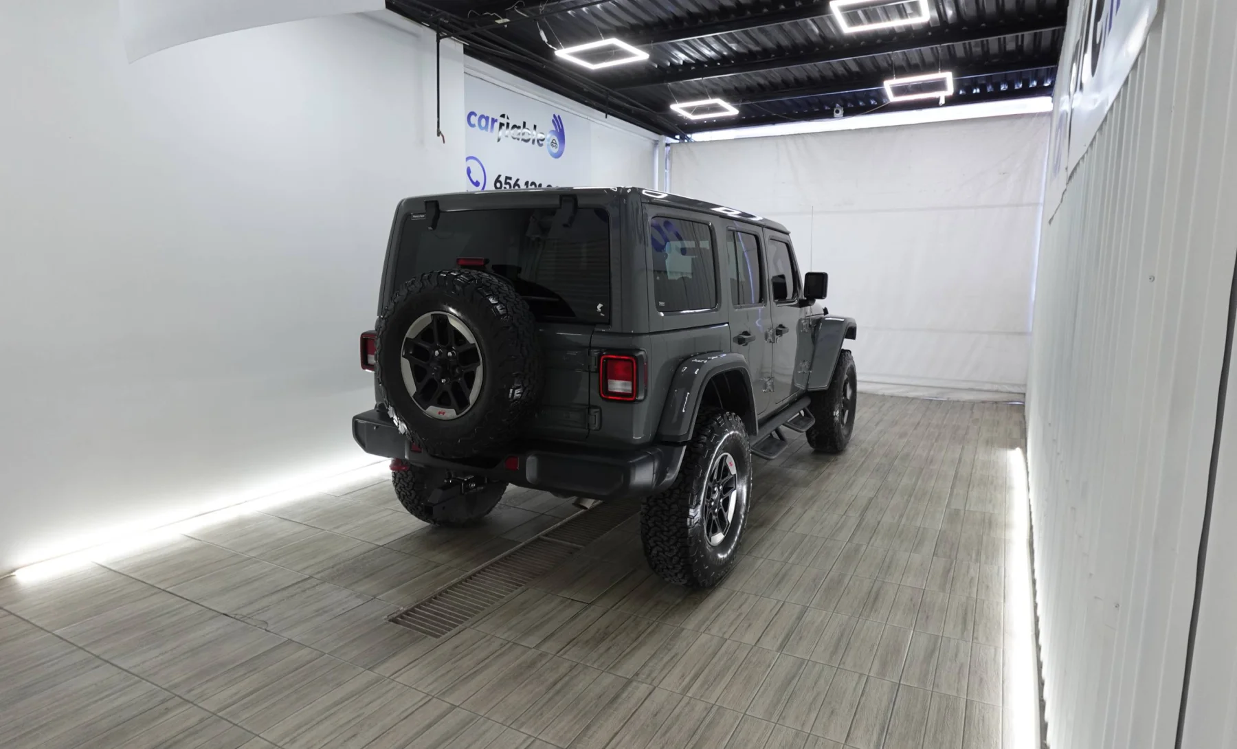 Jeep Wrangler Rubicon Deluxe 2019 — exterior 4 de 5