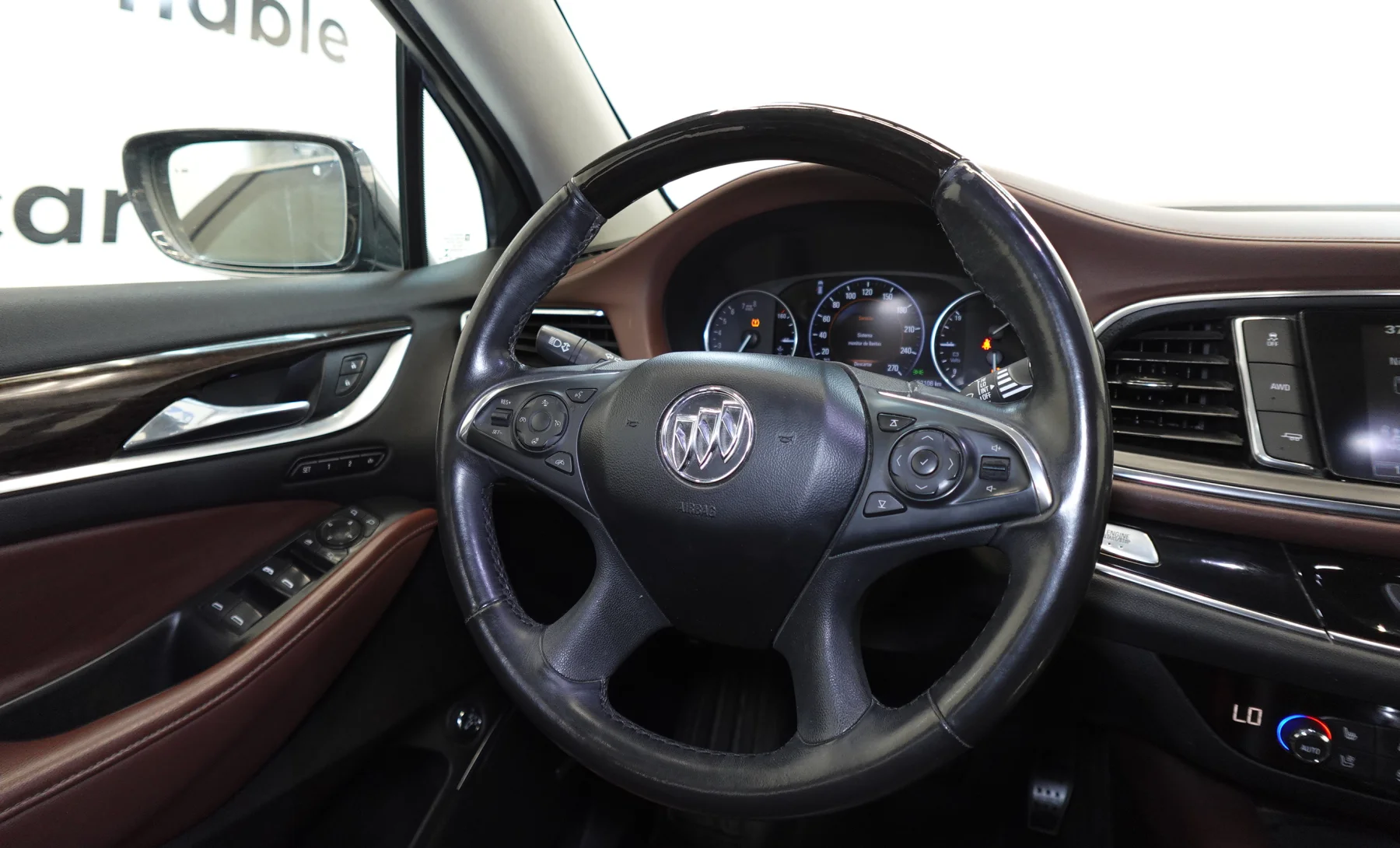 Buick Enclave Avenir 2018 — interior 2 de 10