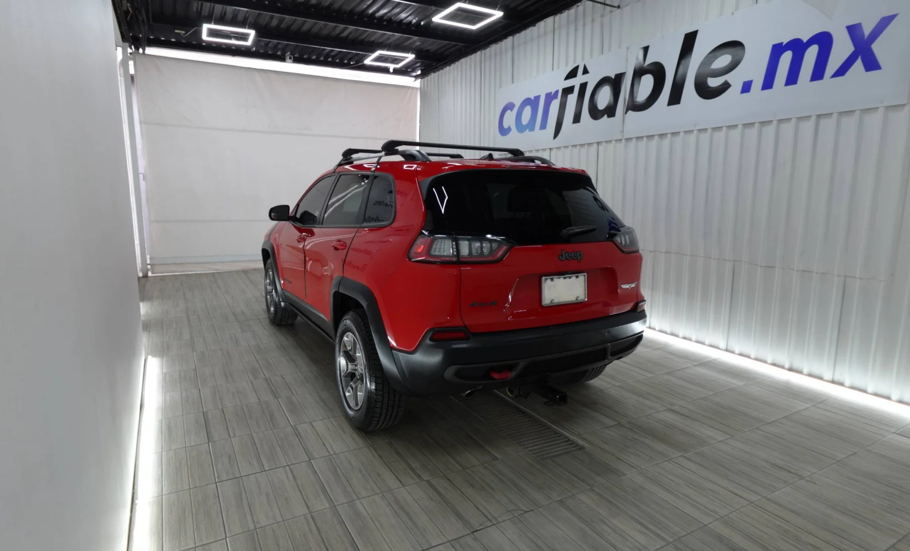 Jeep Cherokee TRAIL HAWK 2019 — exterior 4 de 5