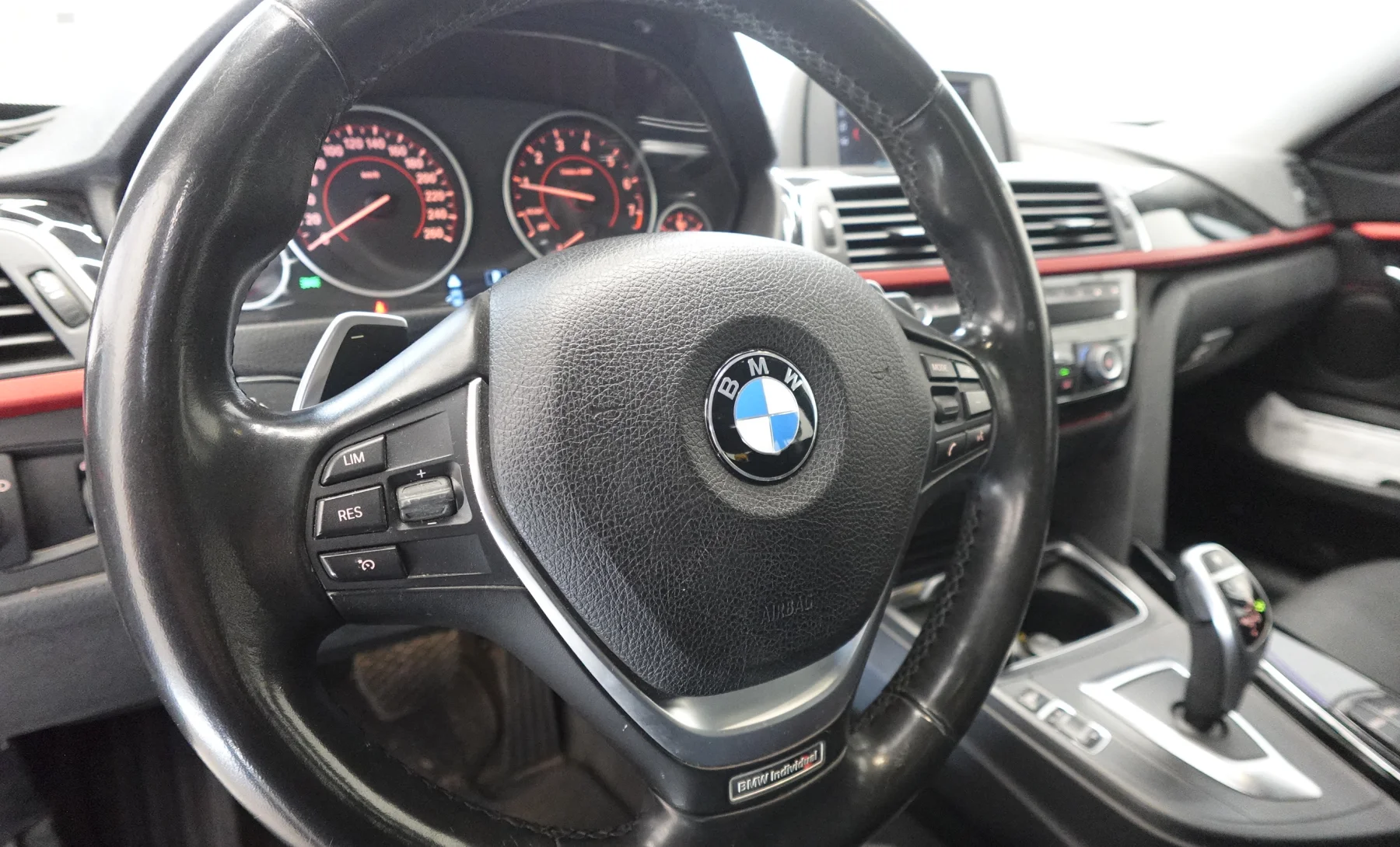 BMW 420i Gran Coupe Base 2017 — interior 2 de 6