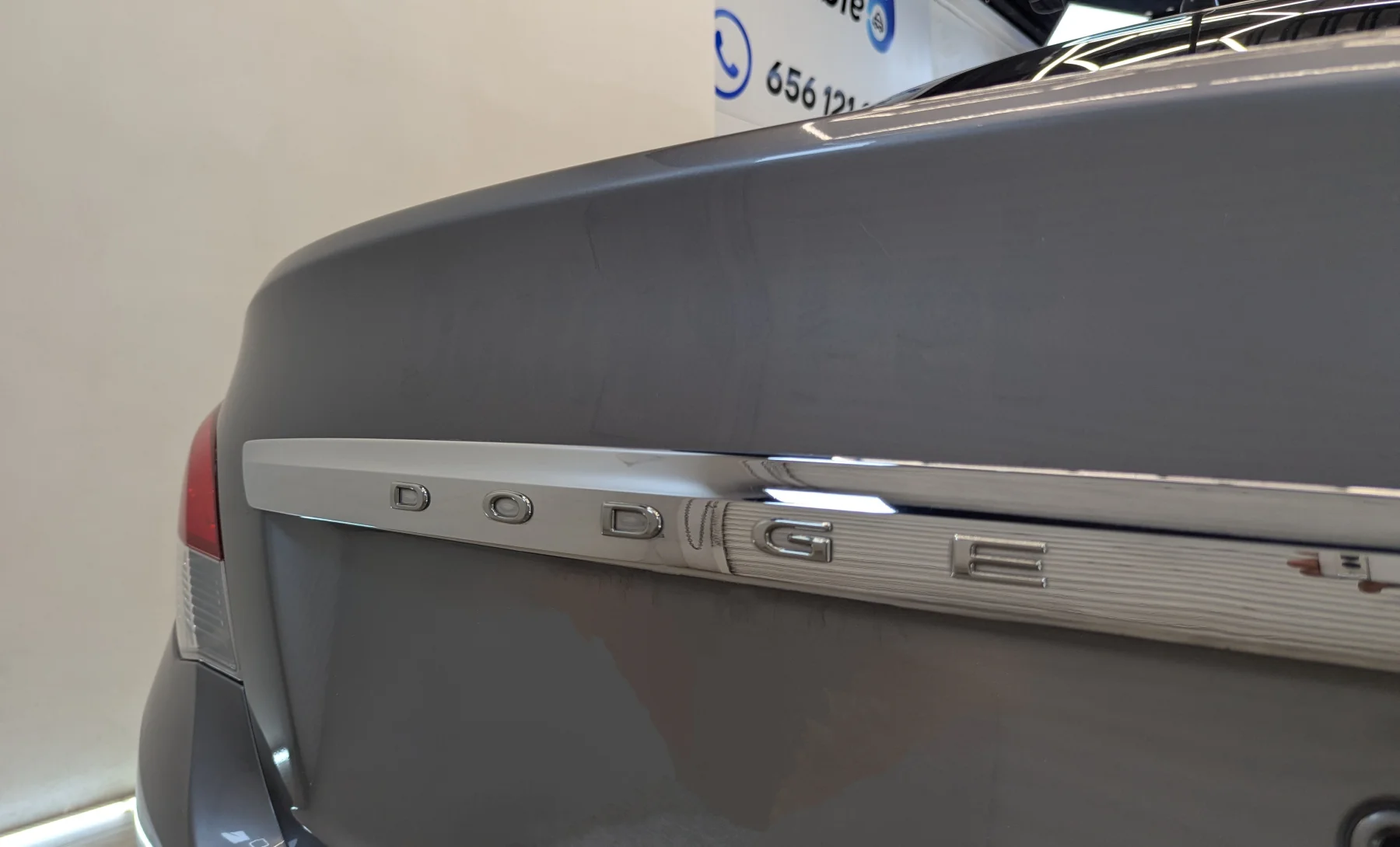 Dodge Attitude SE 2022 — exterior 7 de 10