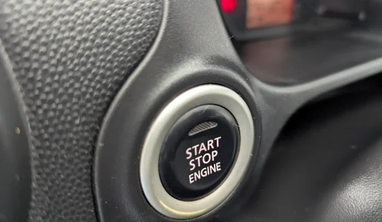 Dodge Attitude SE 2022 — interior 3 de 10