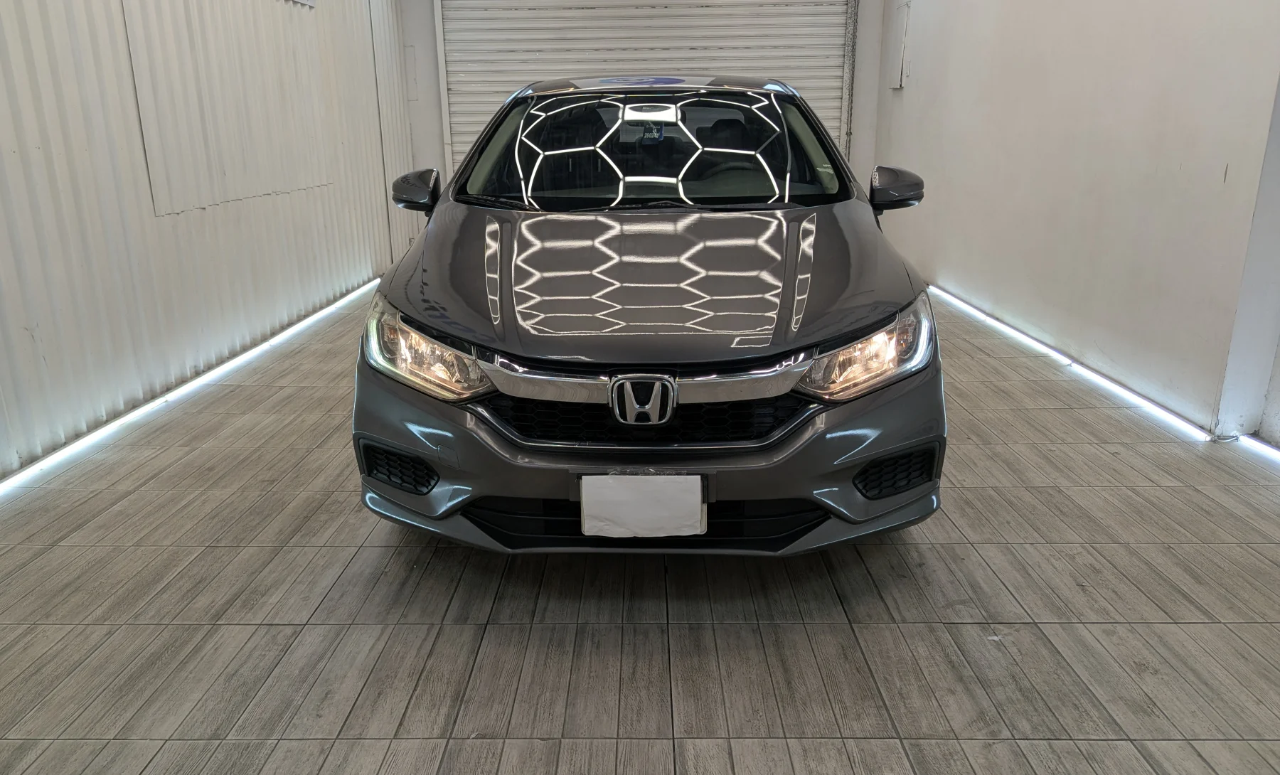 Honda City LX 2018 — exterior 2 de 10
