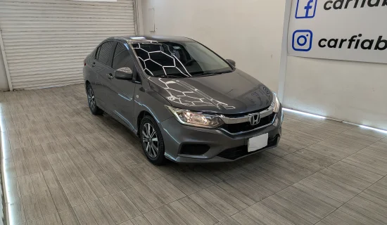 Honda City LX 2018 — exterior 3 de 10