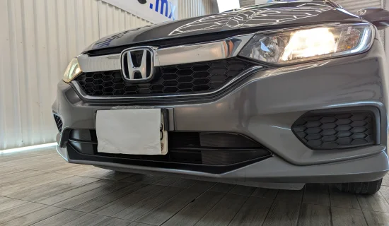 Honda City LX 2018 — exterior 7 de 10