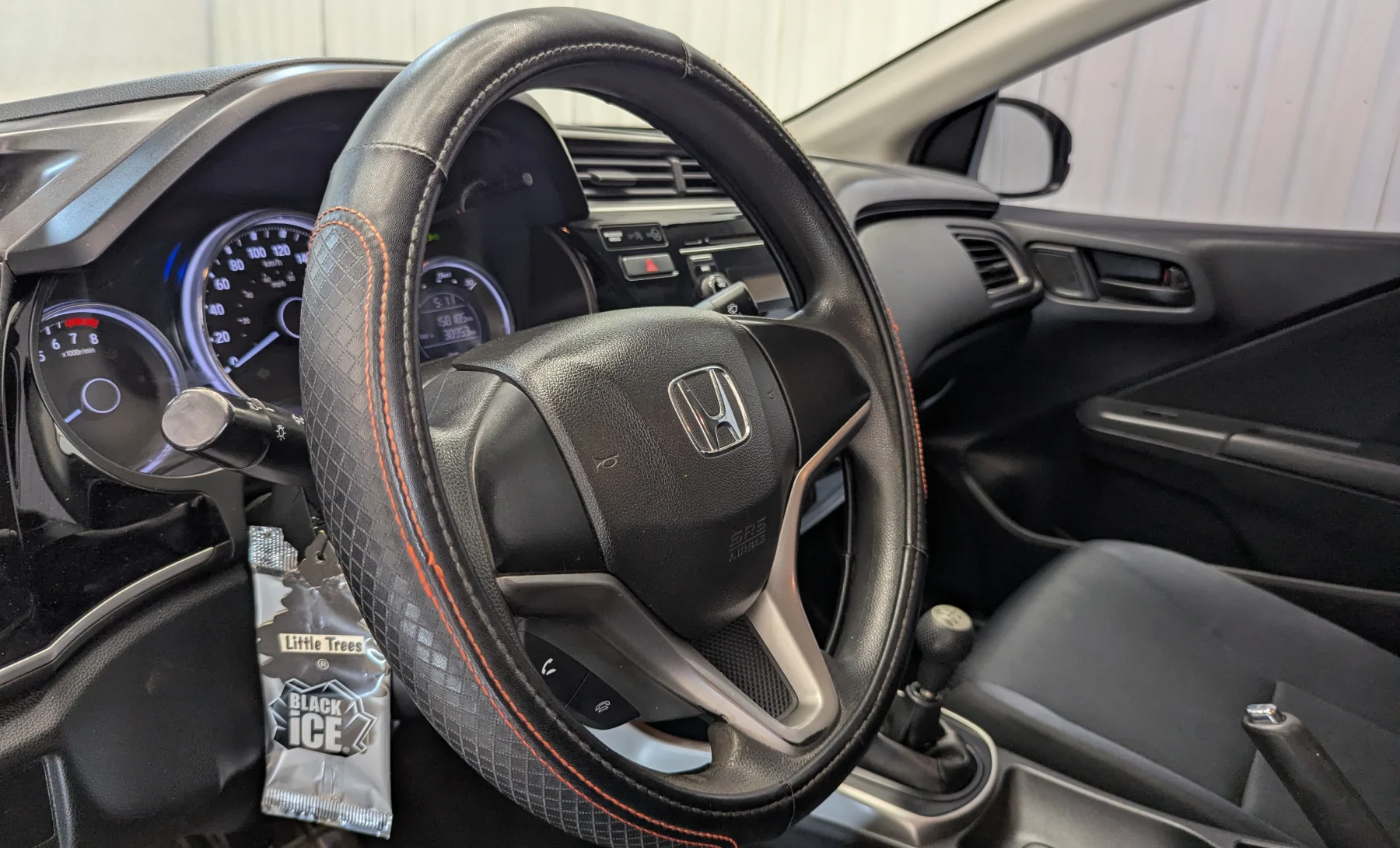 Honda City LX 2018 — interior 2 de 10