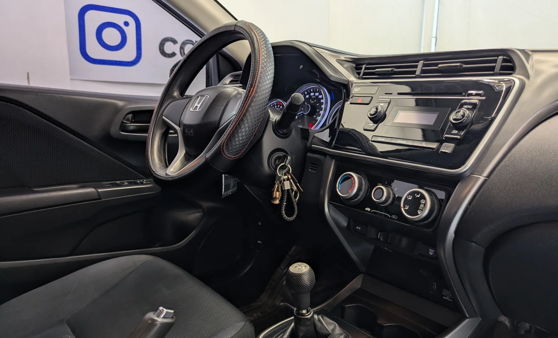 Honda City LX 2018 — interior 7 de 10