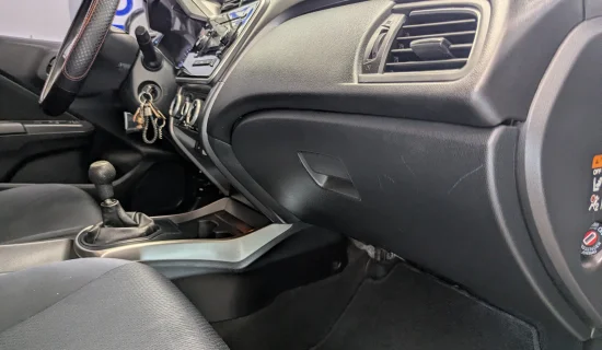 Honda City LX 2018 — interior 6 de 10