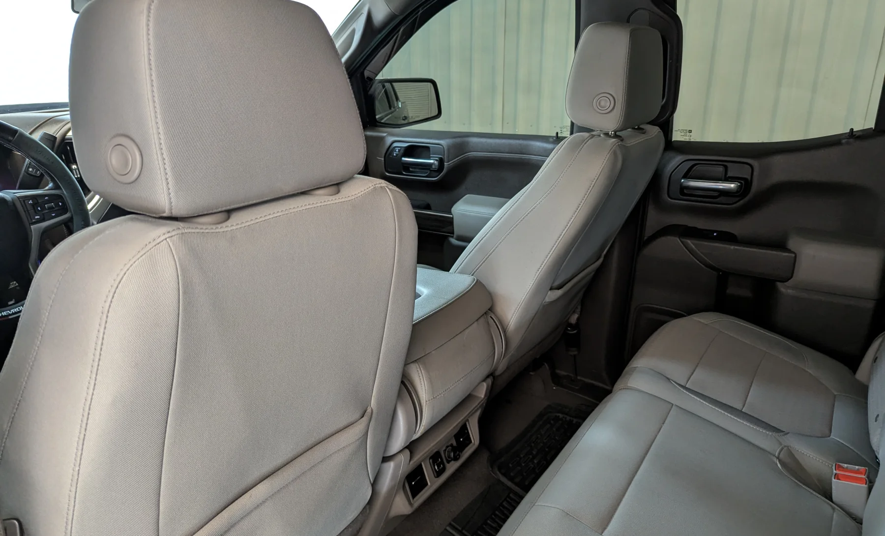 Chevrolet Silverado 1500 Custom 2019 — interior 9 de 10