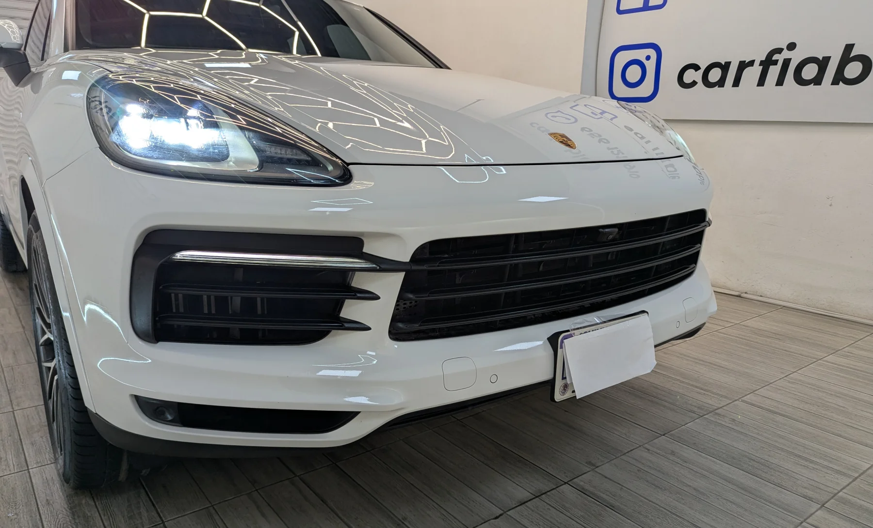 Porsche Cayenne S 2023 — exterior 7 de 10