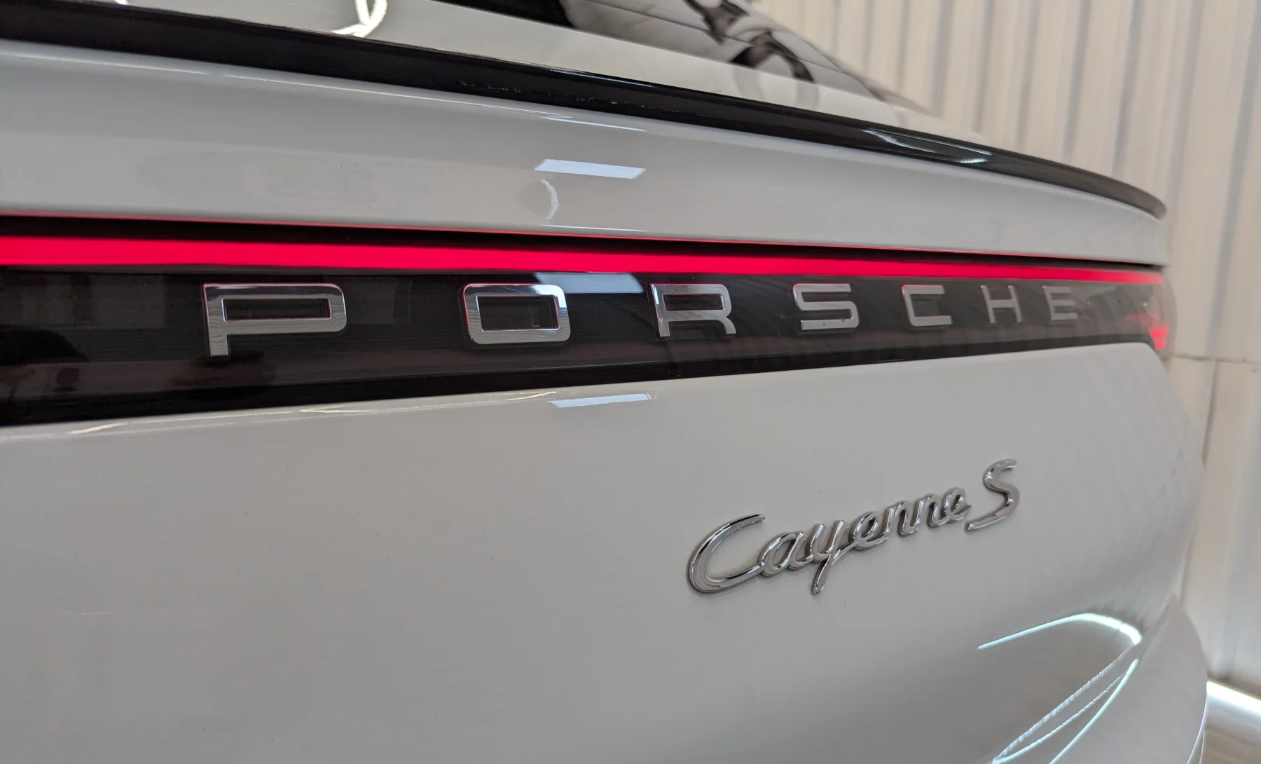 Porsche Cayenne S 2023 — exterior 9 de 10