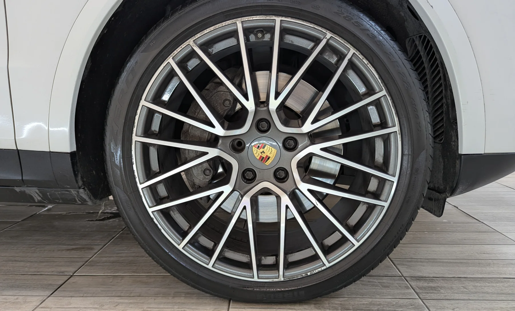 Porsche Cayenne S 2023 — exterior 10 de 10