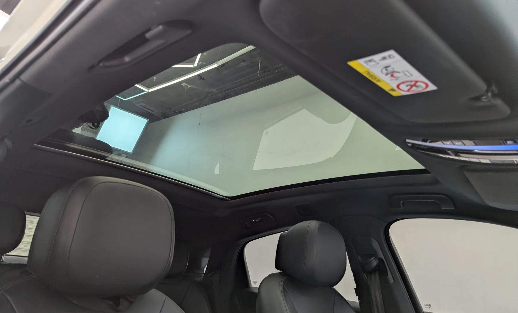 Porsche Cayenne S 2023 — interior 10 de 10