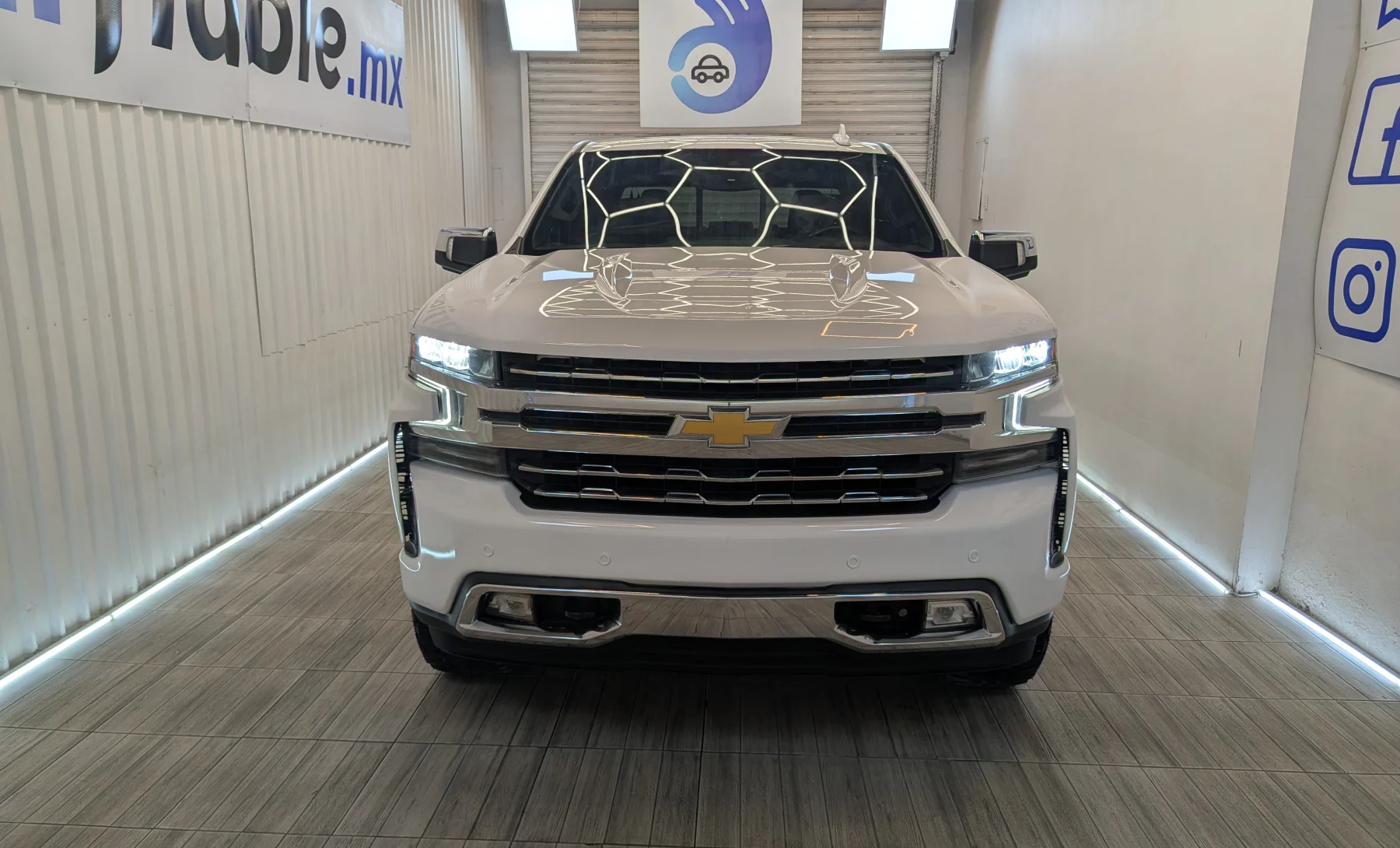 Chevrolet Silverado 1500 LTZ 2019 — exterior 2 de 10