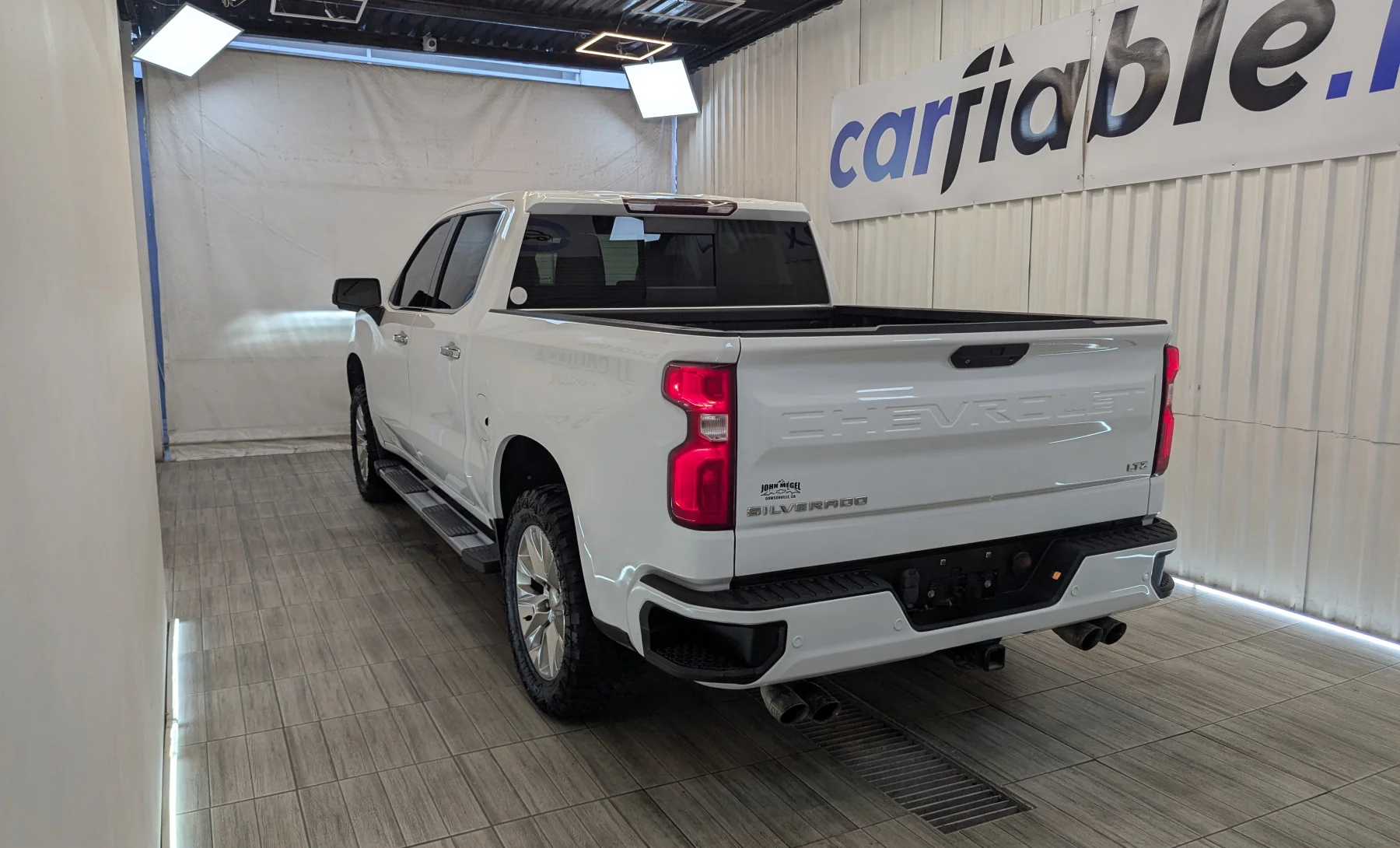 Chevrolet Silverado 1500 LTZ 2019 — exterior 6 de 10