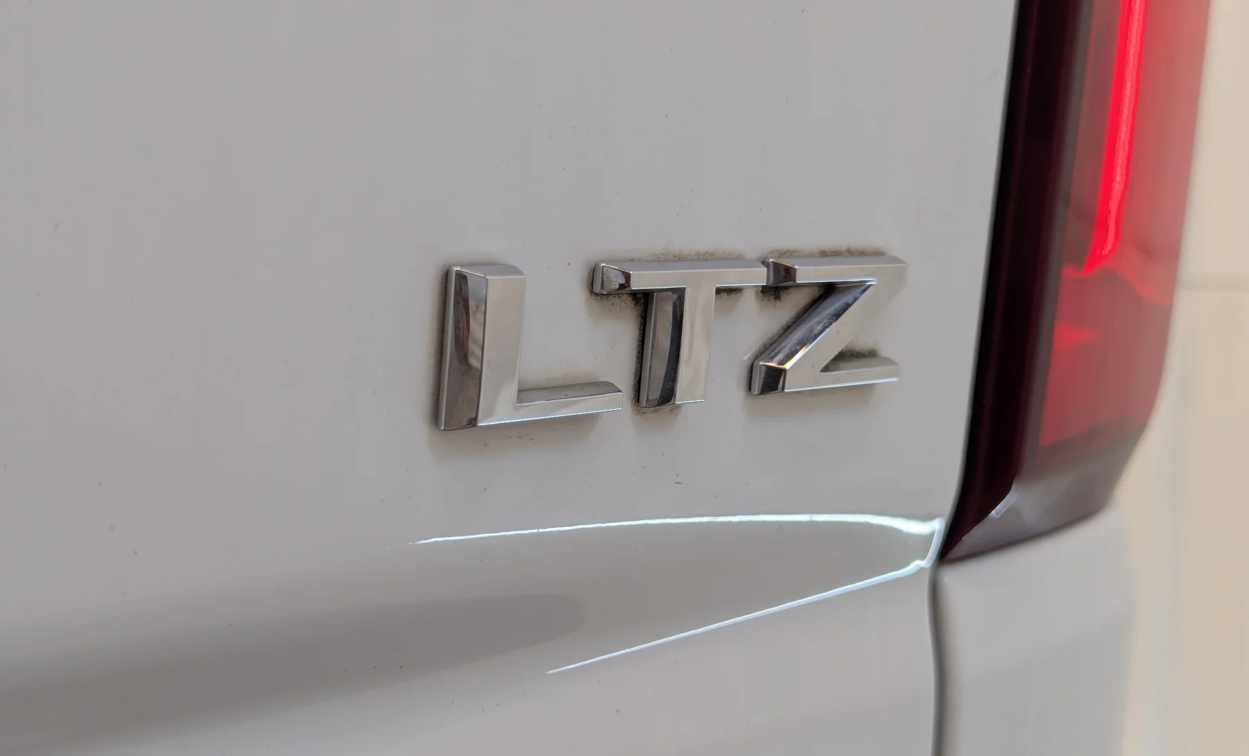 Chevrolet Silverado 1500 LTZ 2019 — exterior 8 de 10