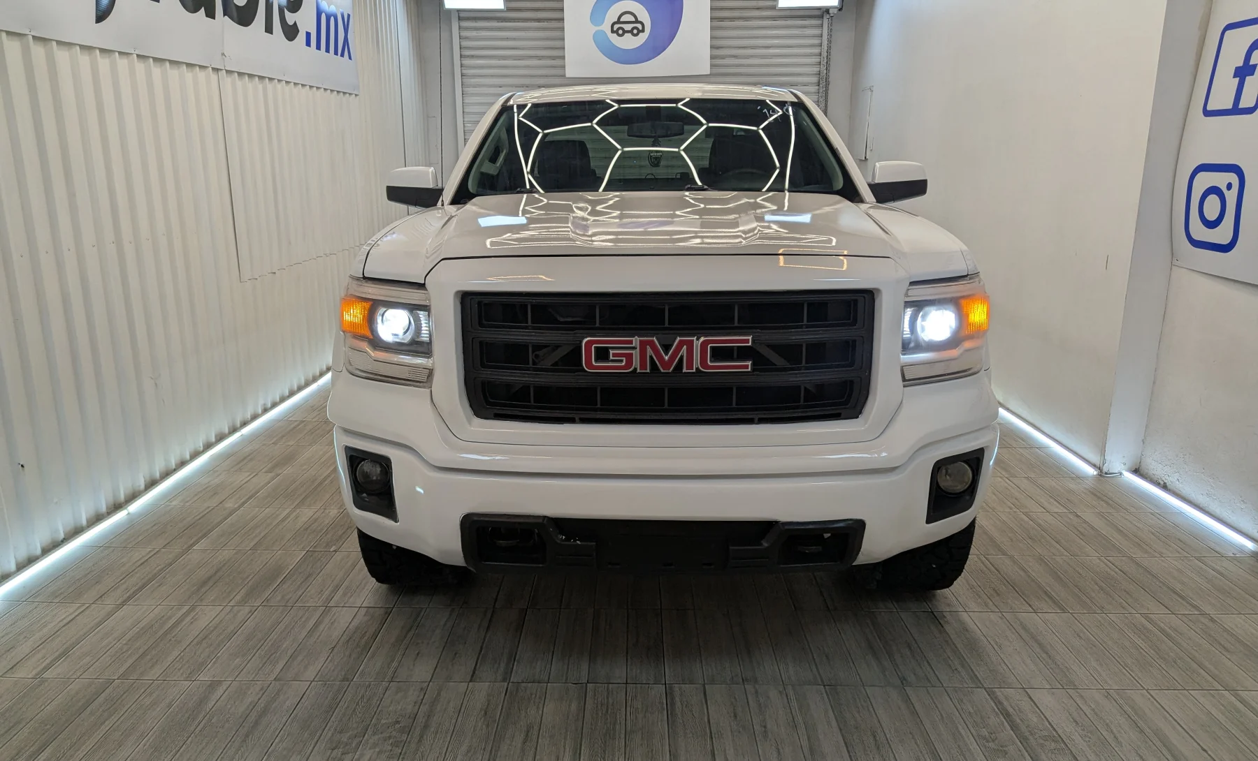 GMC Sierra 1500 SLE 2014 — exterior 2 de 10