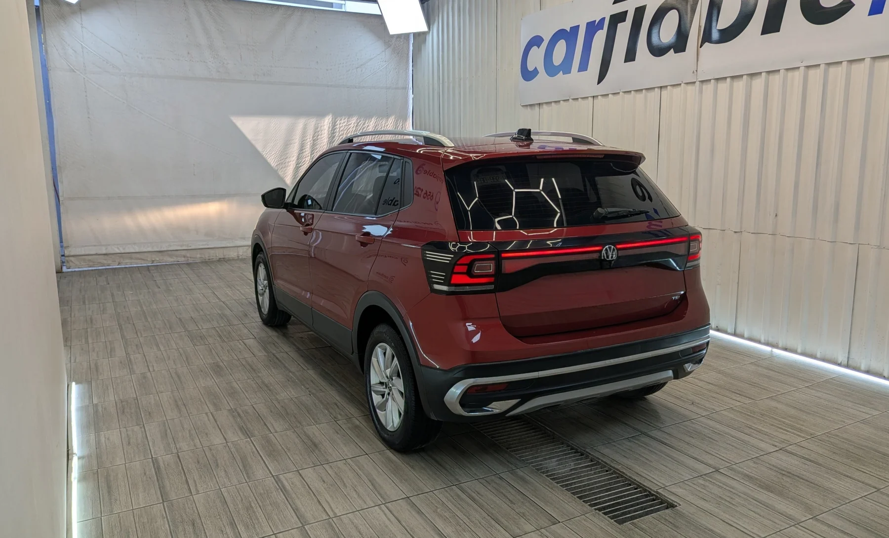 Volkswagen Taigun Trendline 2023 — exterior 4 de 10