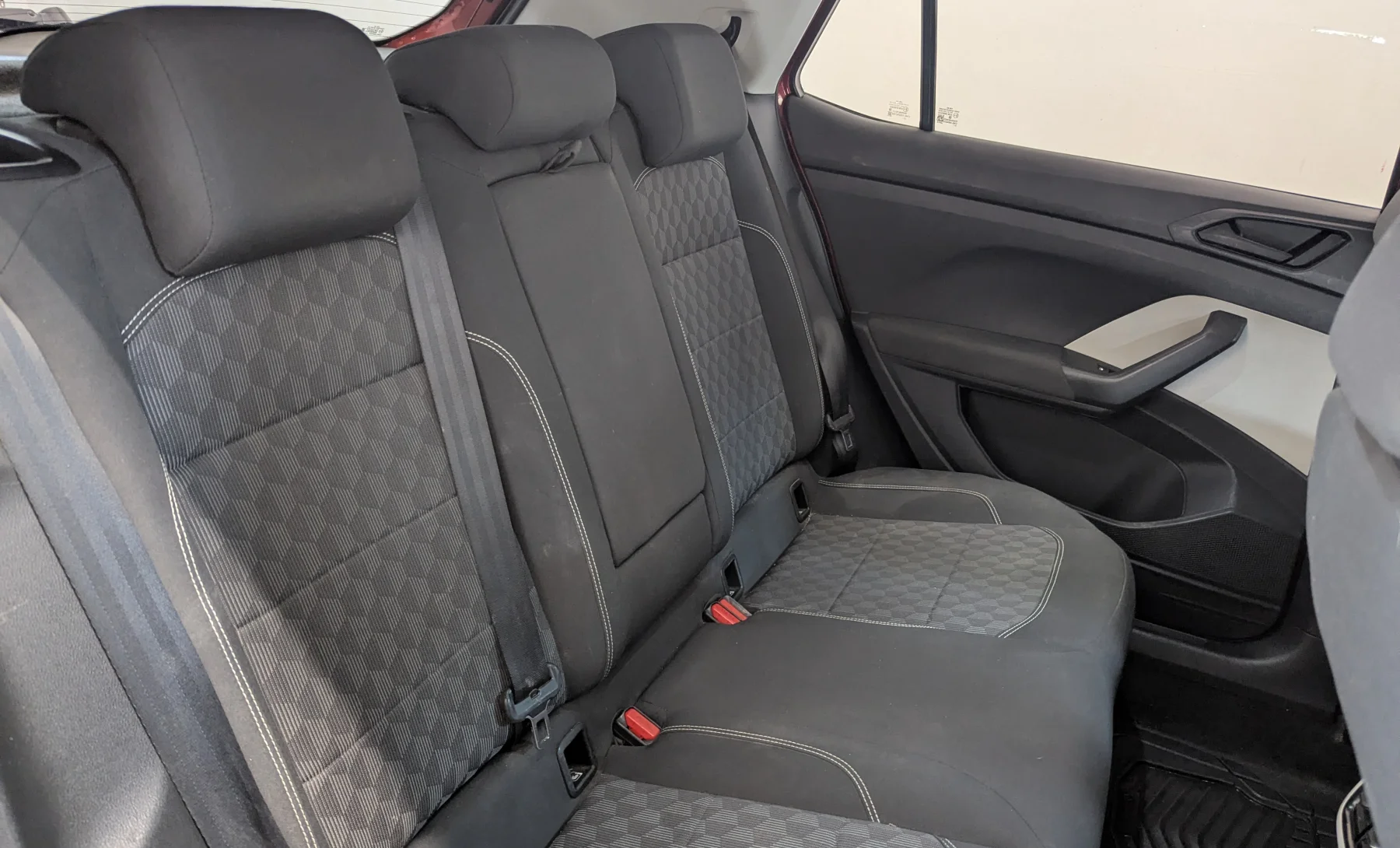 Volkswagen Taigun Trendline 2023 — interior 9 de 10