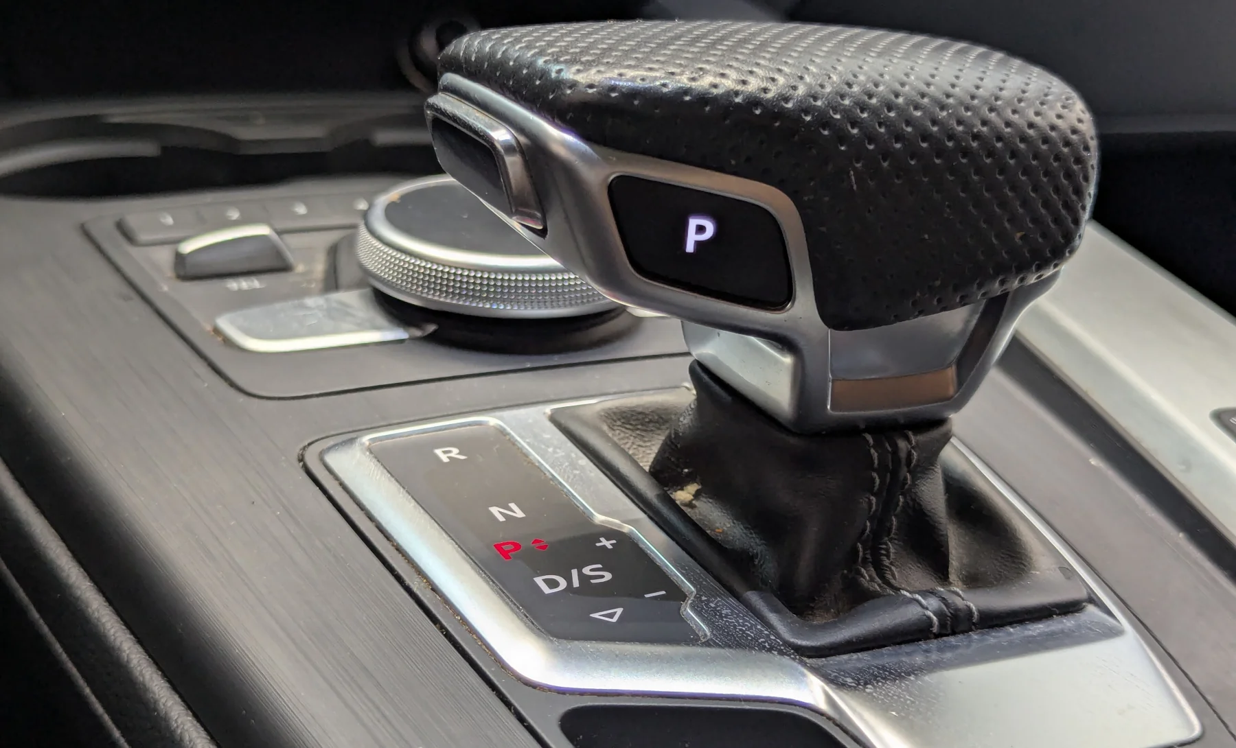 Audi A5 S Line 2018 — interior 3 de 10