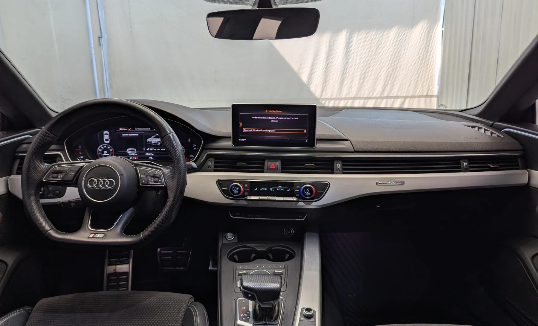 Audi A5 S Line 2018 — interior 5 de 10