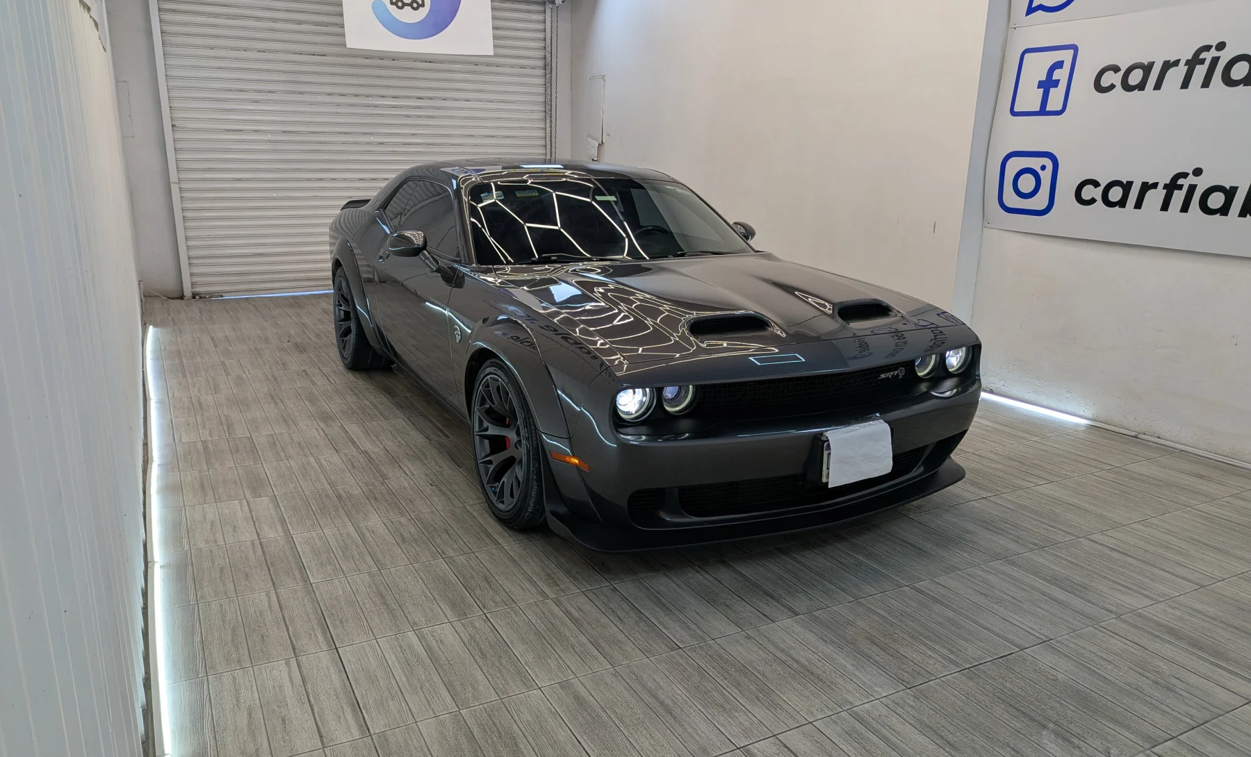 Dodge Challenger SRT Hellcat Widebody 2020 — exterior 3 de 10