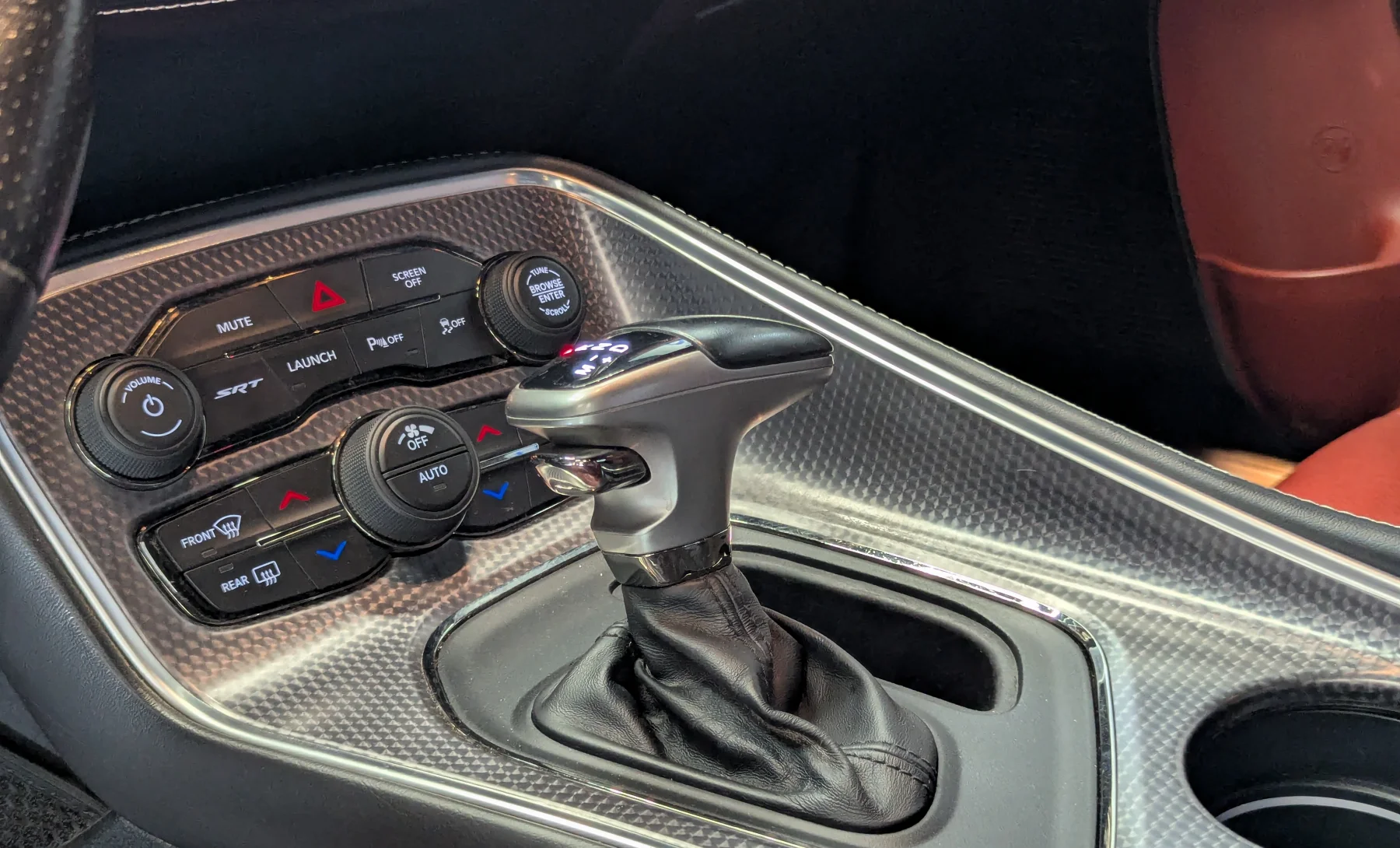 Dodge Challenger SRT Hellcat Widebody 2020 — interior 2 de 10