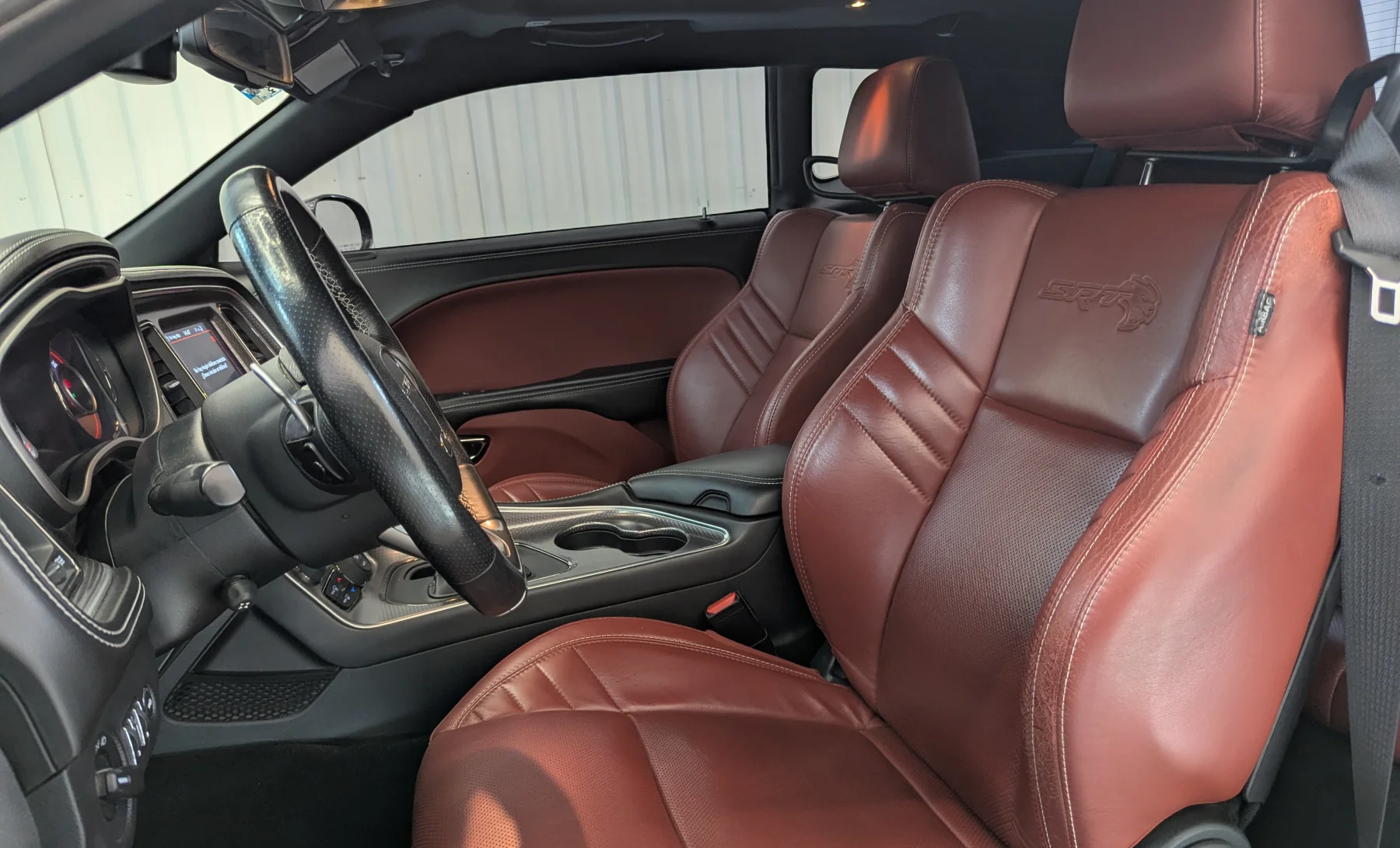 Dodge Challenger SRT Hellcat Widebody 2020 — interior 3 de 10