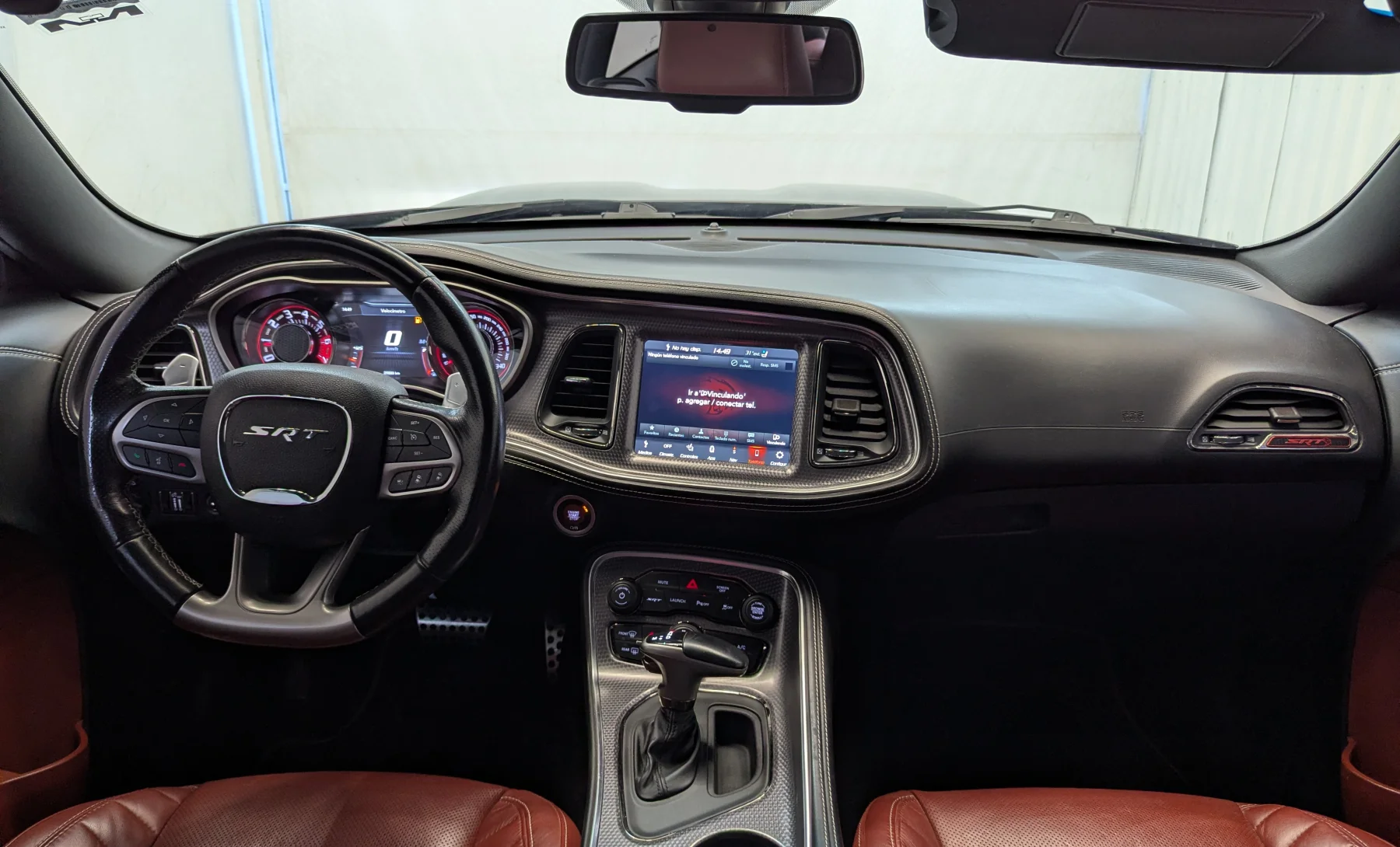 Dodge Challenger SRT Hellcat Widebody 2020 — interior 5 de 10