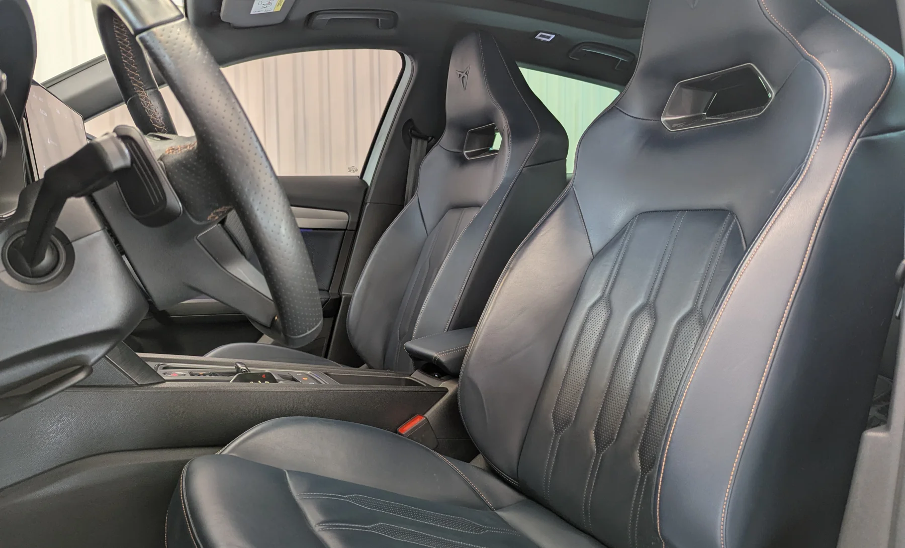 Cupra Formentor VZ 2023 — interior 1 de 10
