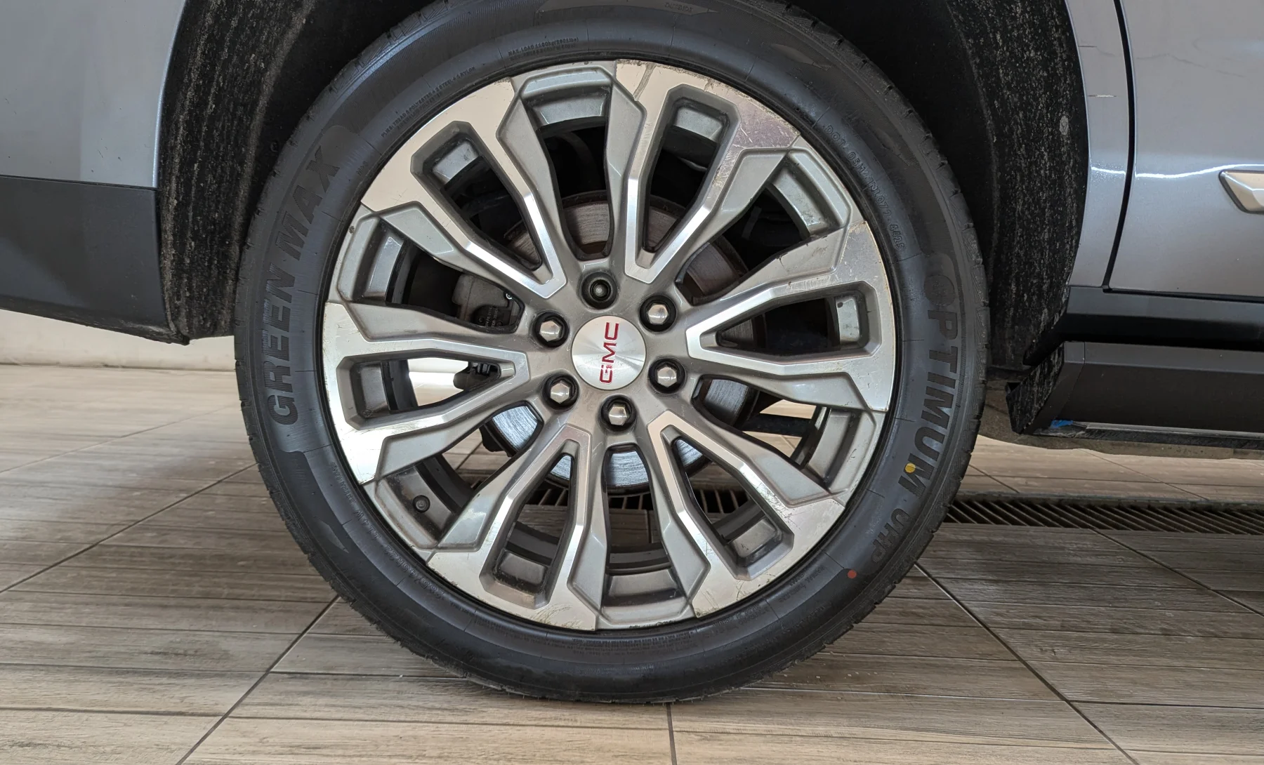 GMC Yukon Denali 2021 — exterior 10 de 10