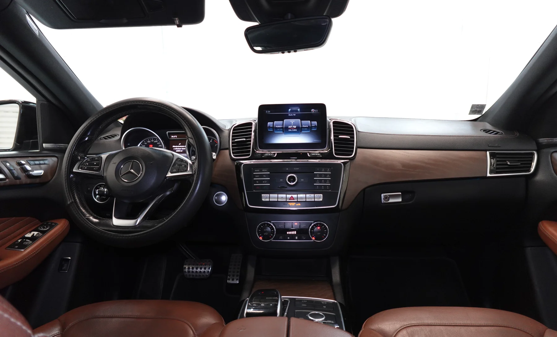 Mercedes-Benz GLE 43 BI TURBO 2018 — interior 5 de 10